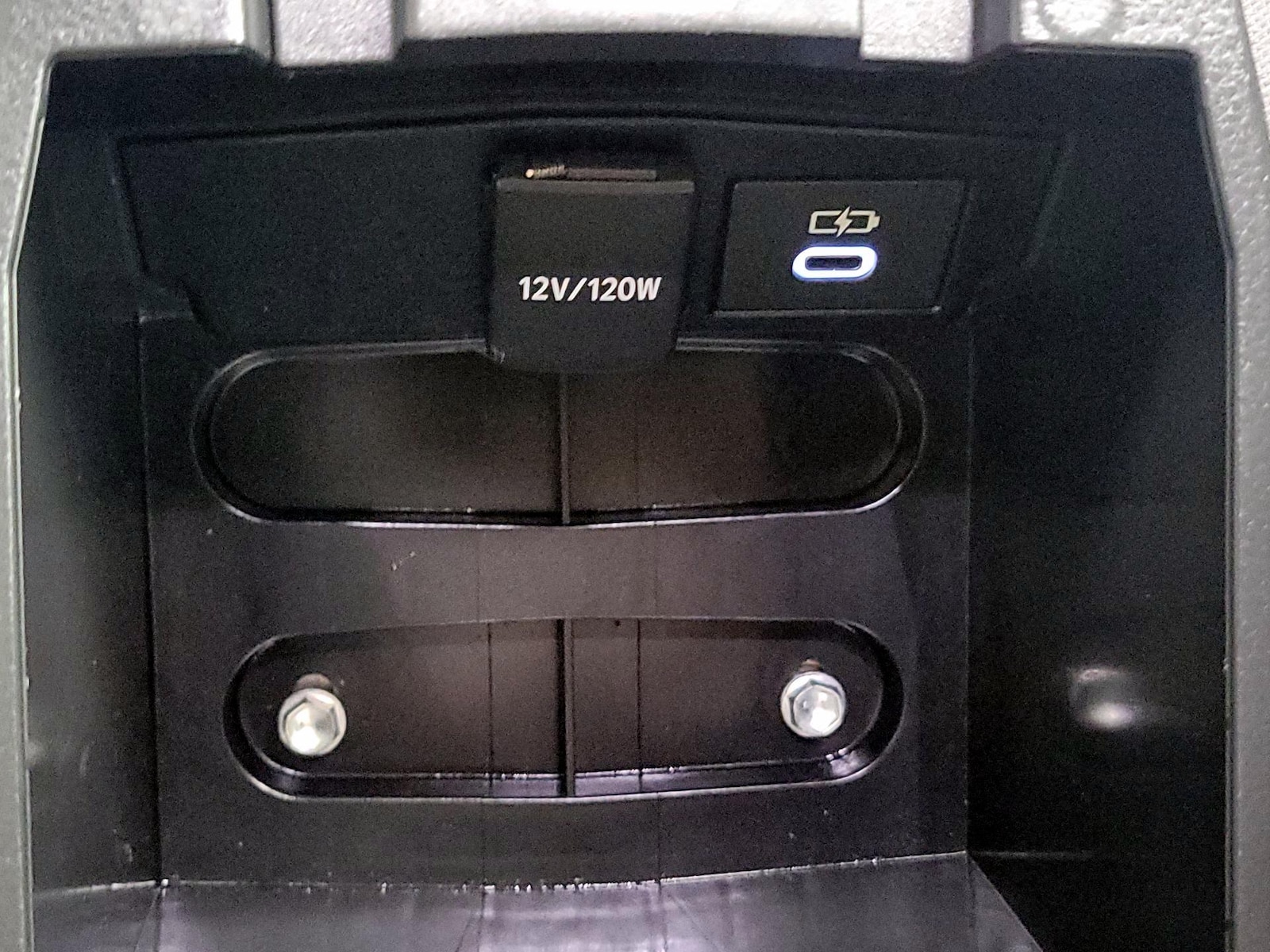 2026 Toyota Corolla Cross LE - Photo 20