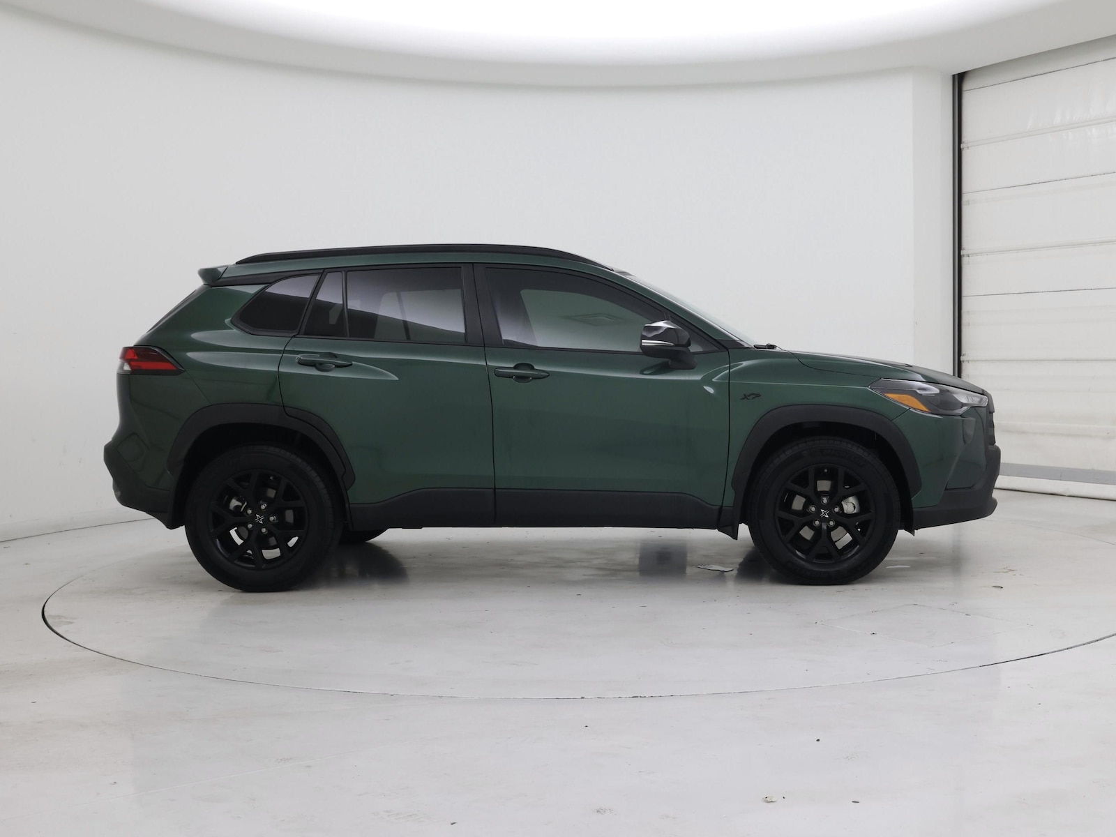 2026 Toyota Corolla Cross LE - Photo 8