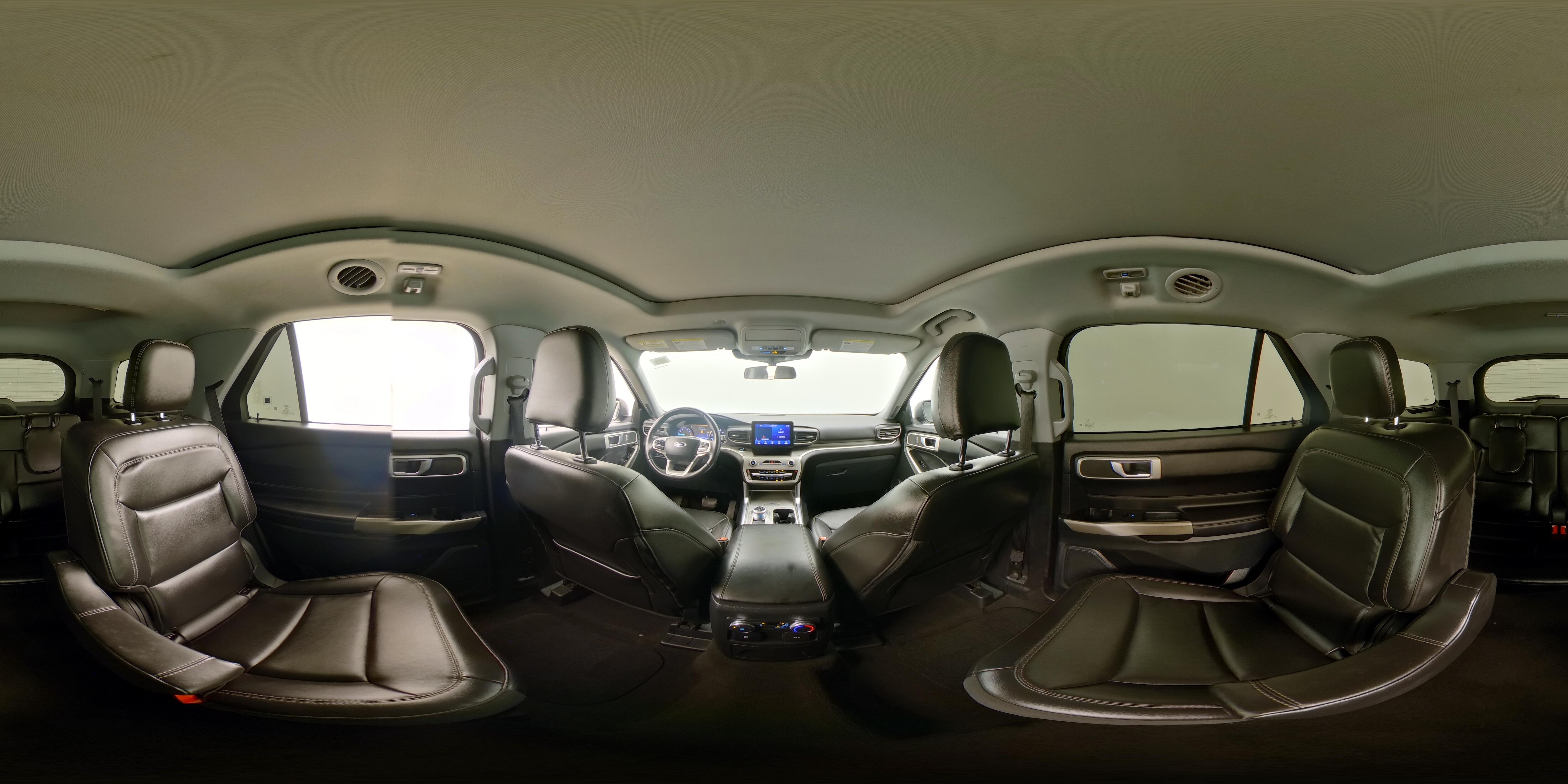 2022 Ford Explorer XLT - Photo 29