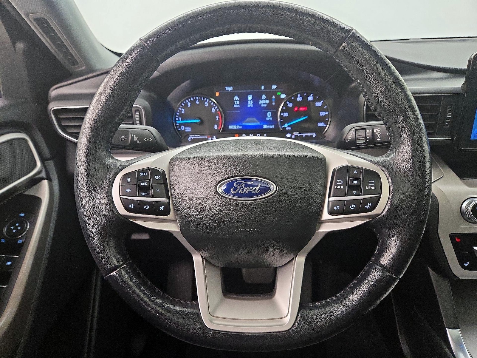2022 Ford Explorer XLT - Photo 11