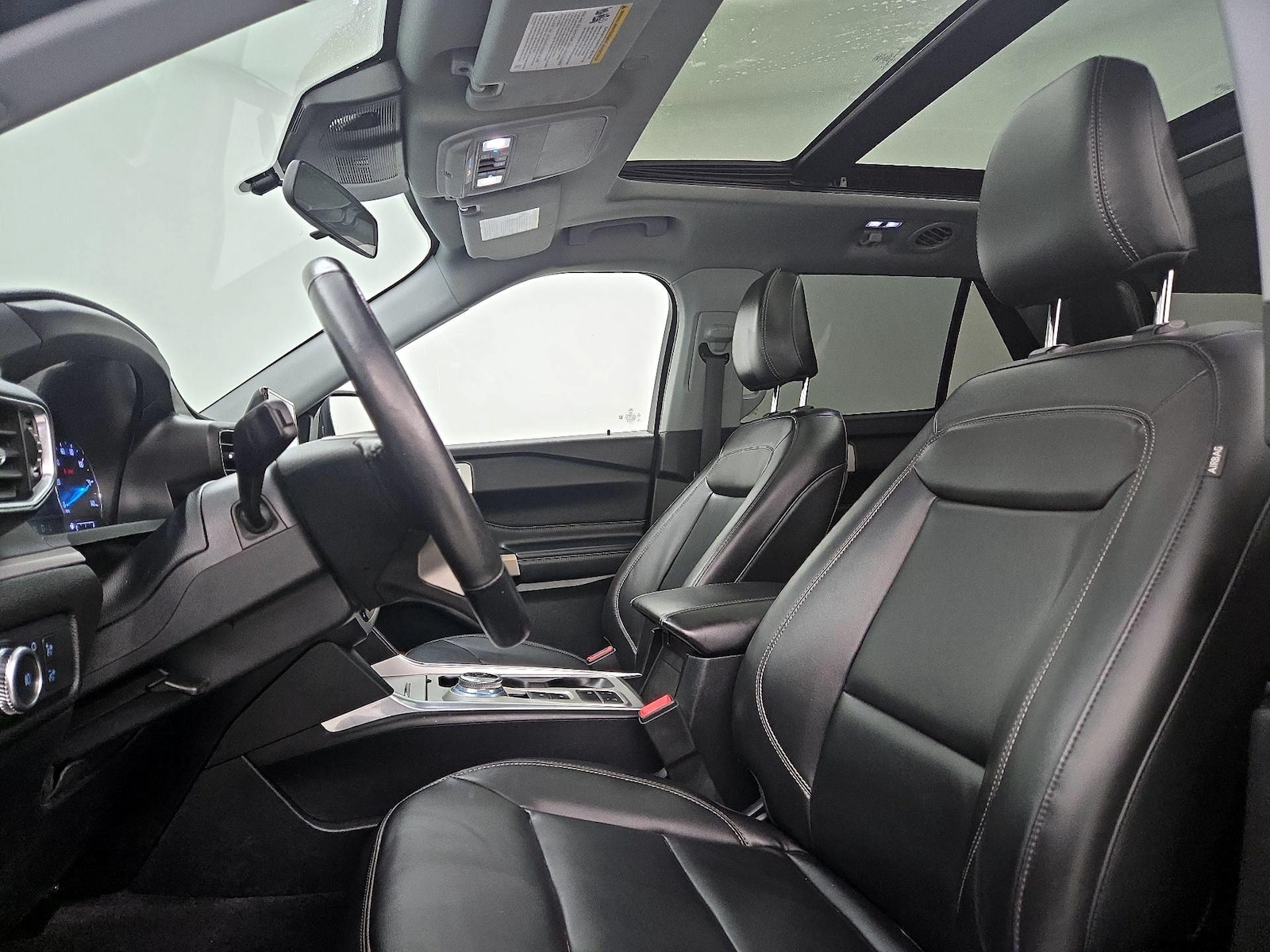 2022 Ford Explorer XLT - Photo 21