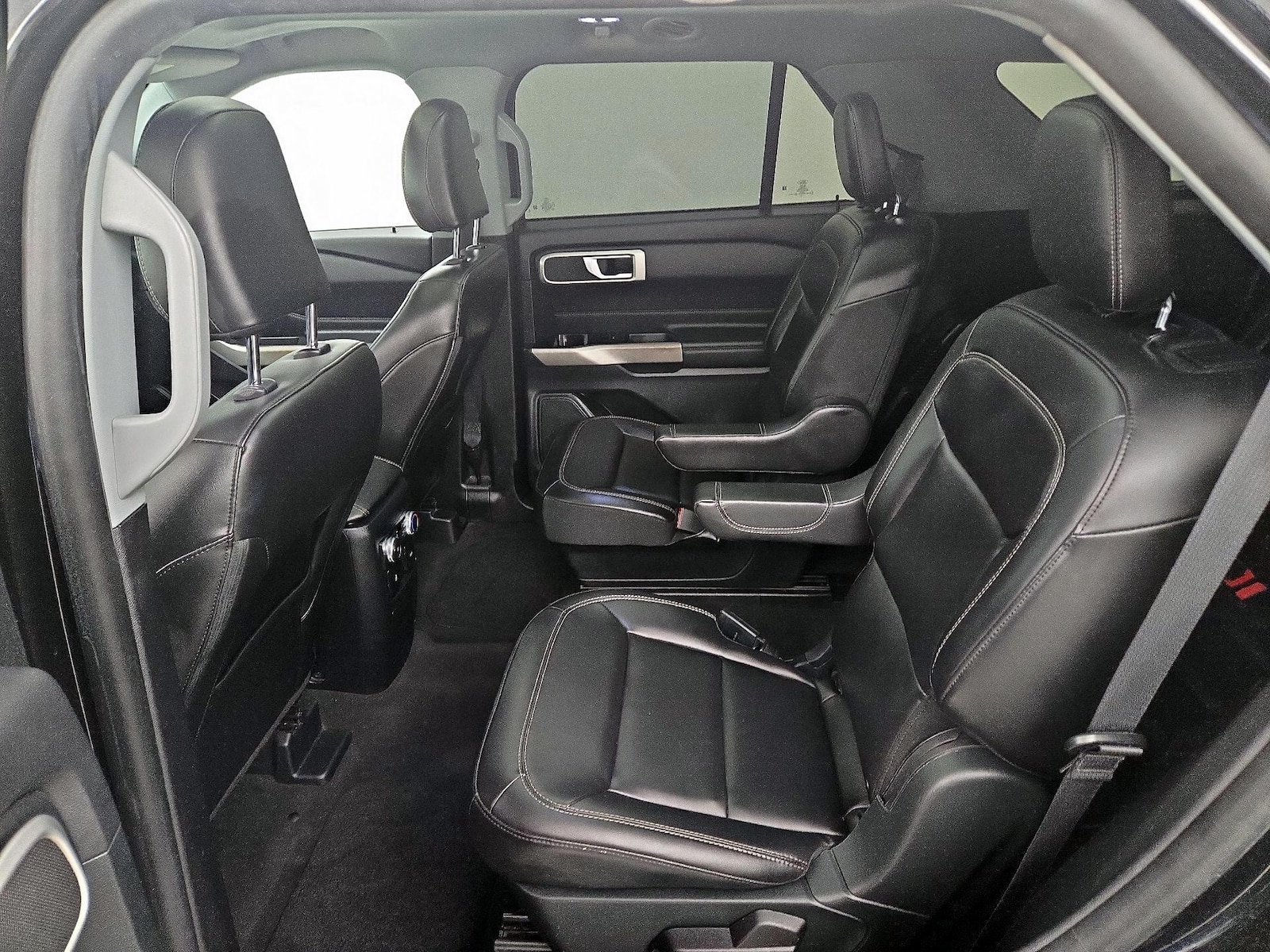 2022 Ford Explorer XLT - Photo 22