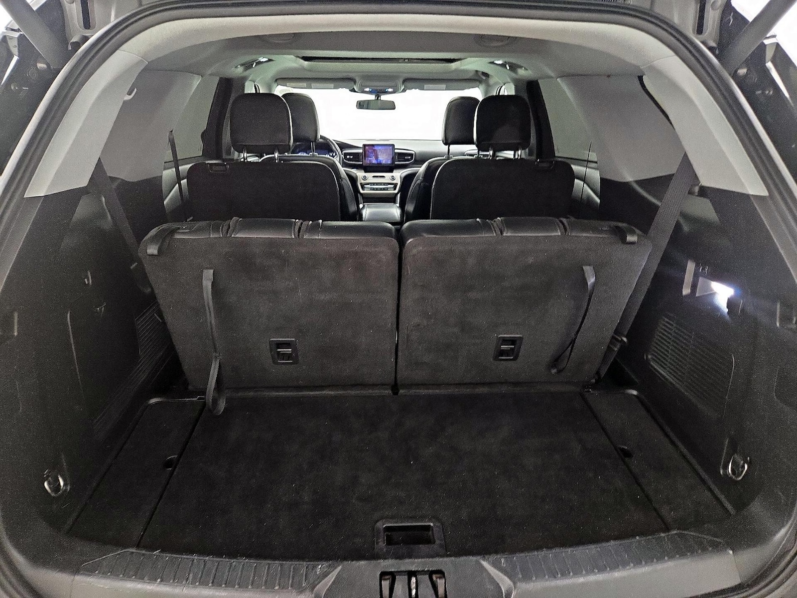 2022 Ford Explorer XLT - Photo 24