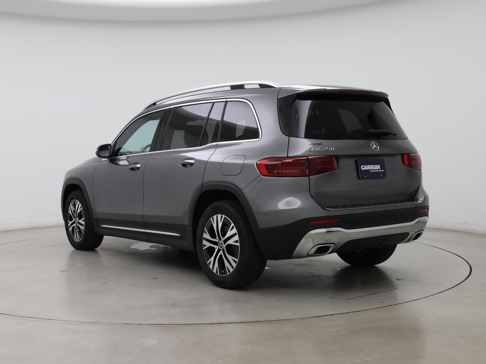 2026 Mercedes-Benz GLB GLB 250 - Photo 3