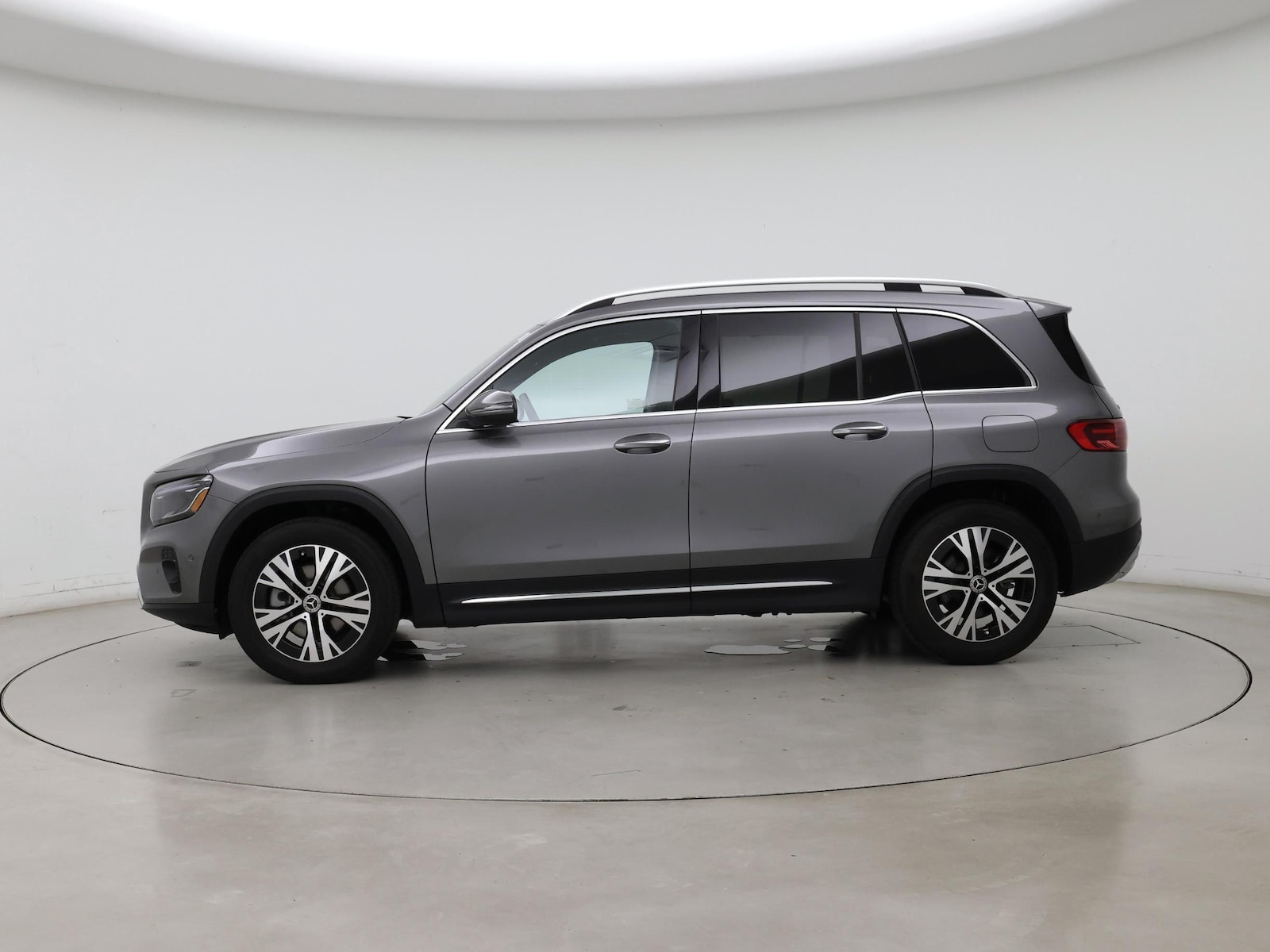 2026 Mercedes-Benz GLB GLB 250 - Photo 4
