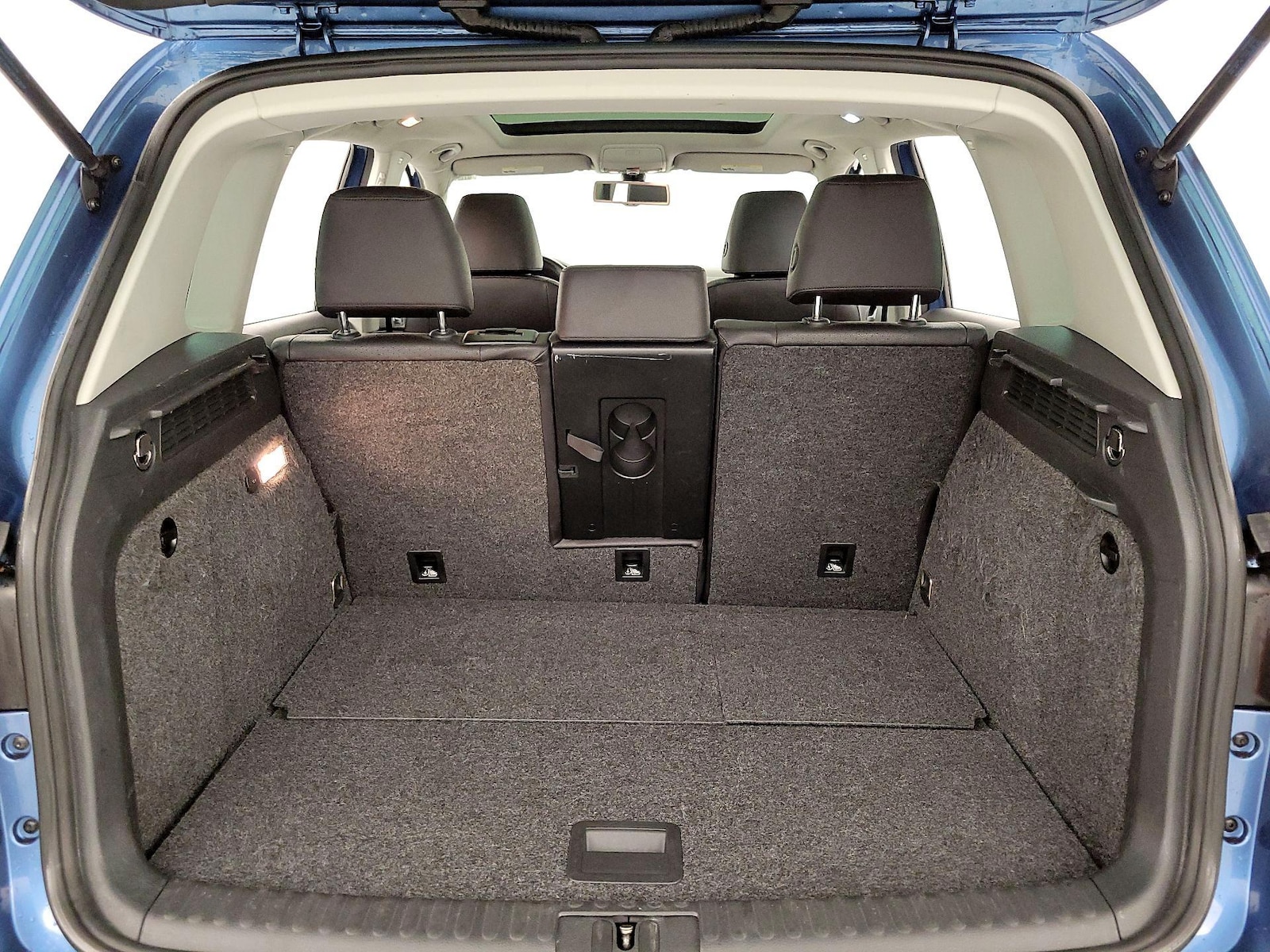 2017 Volkswagen Tiguan Wolfsburg Edition - Photo 22