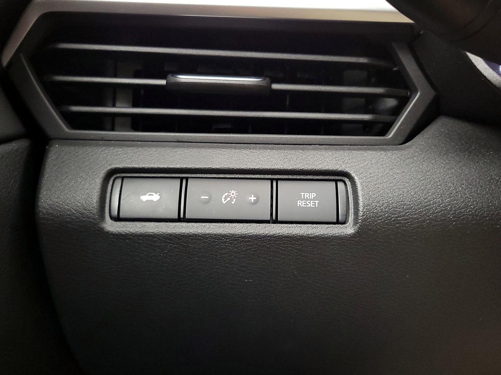 2026 Nissan Altima SV - Photo 14