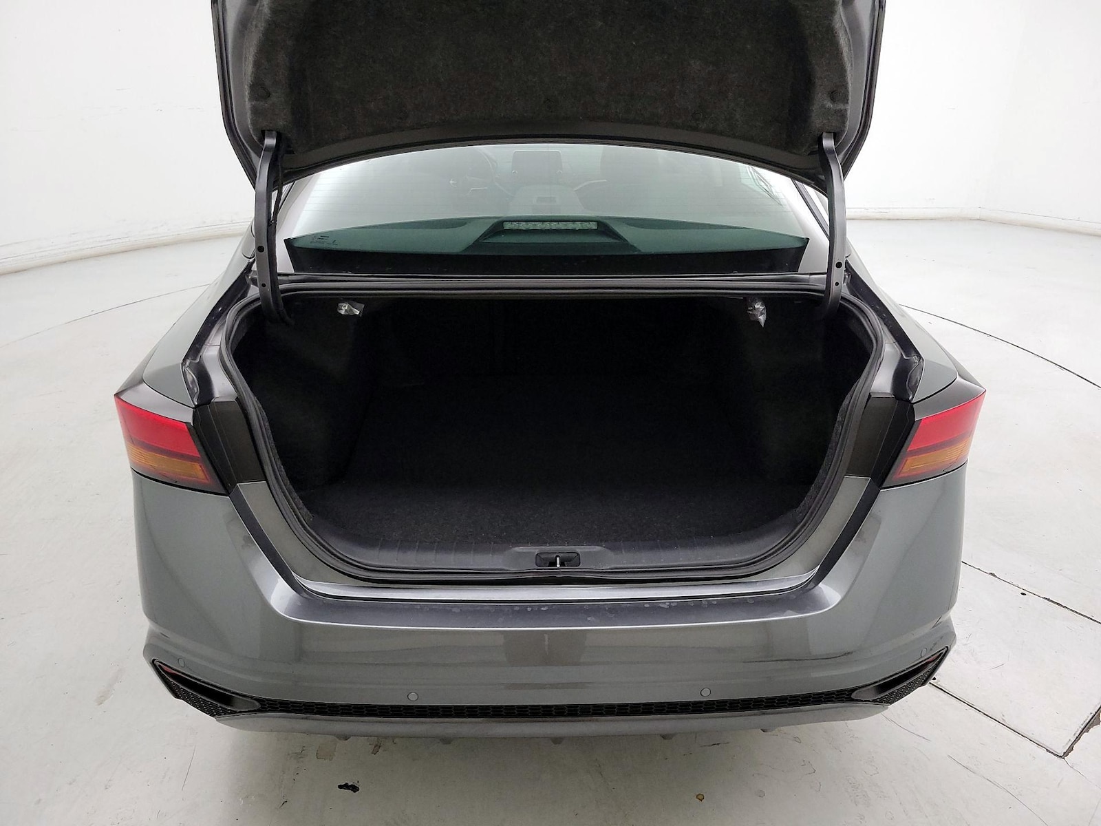 2026 Nissan Altima SV - Photo 21