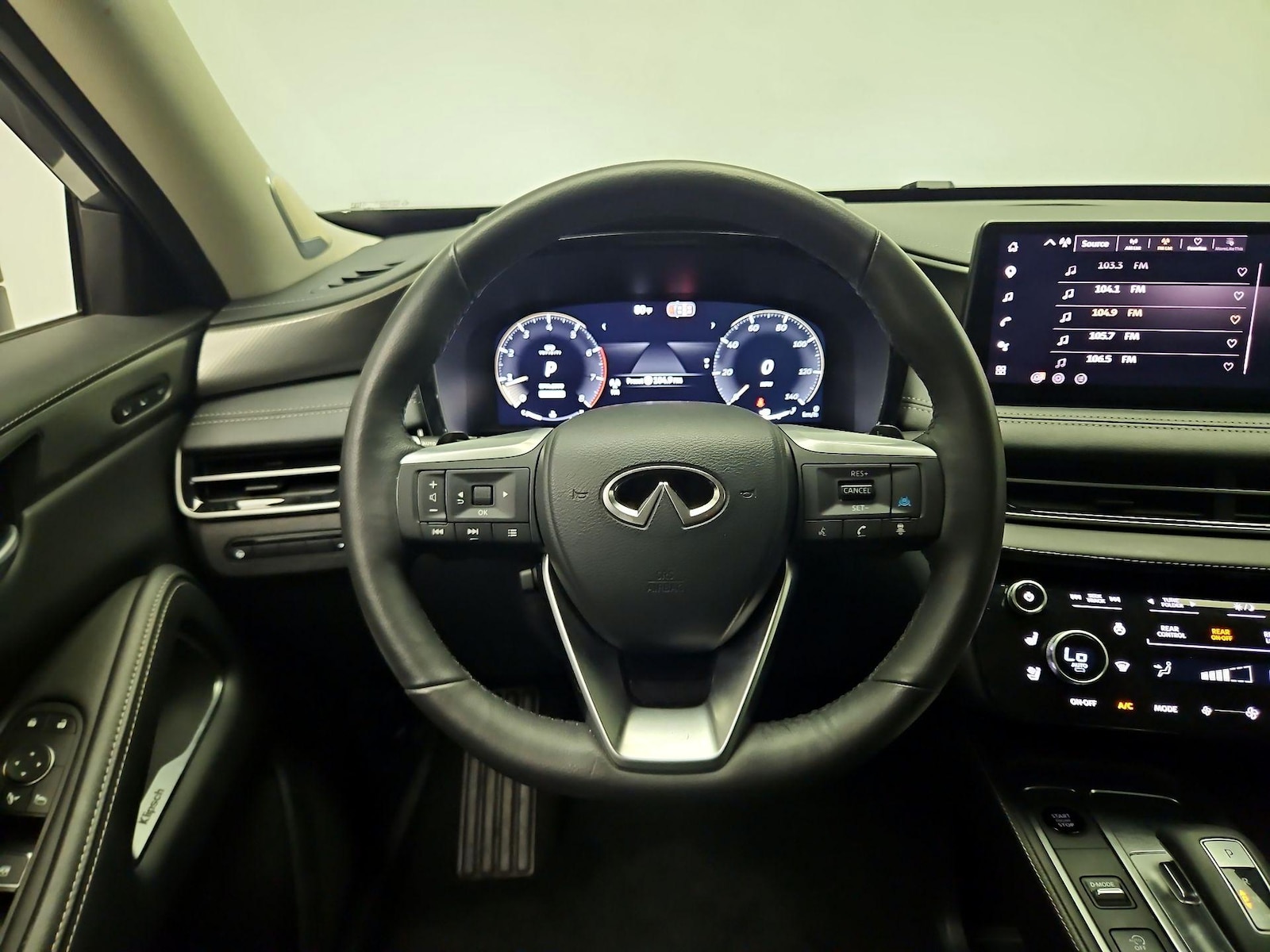 2026 INFINITI QX60 LUXE - Photo 11