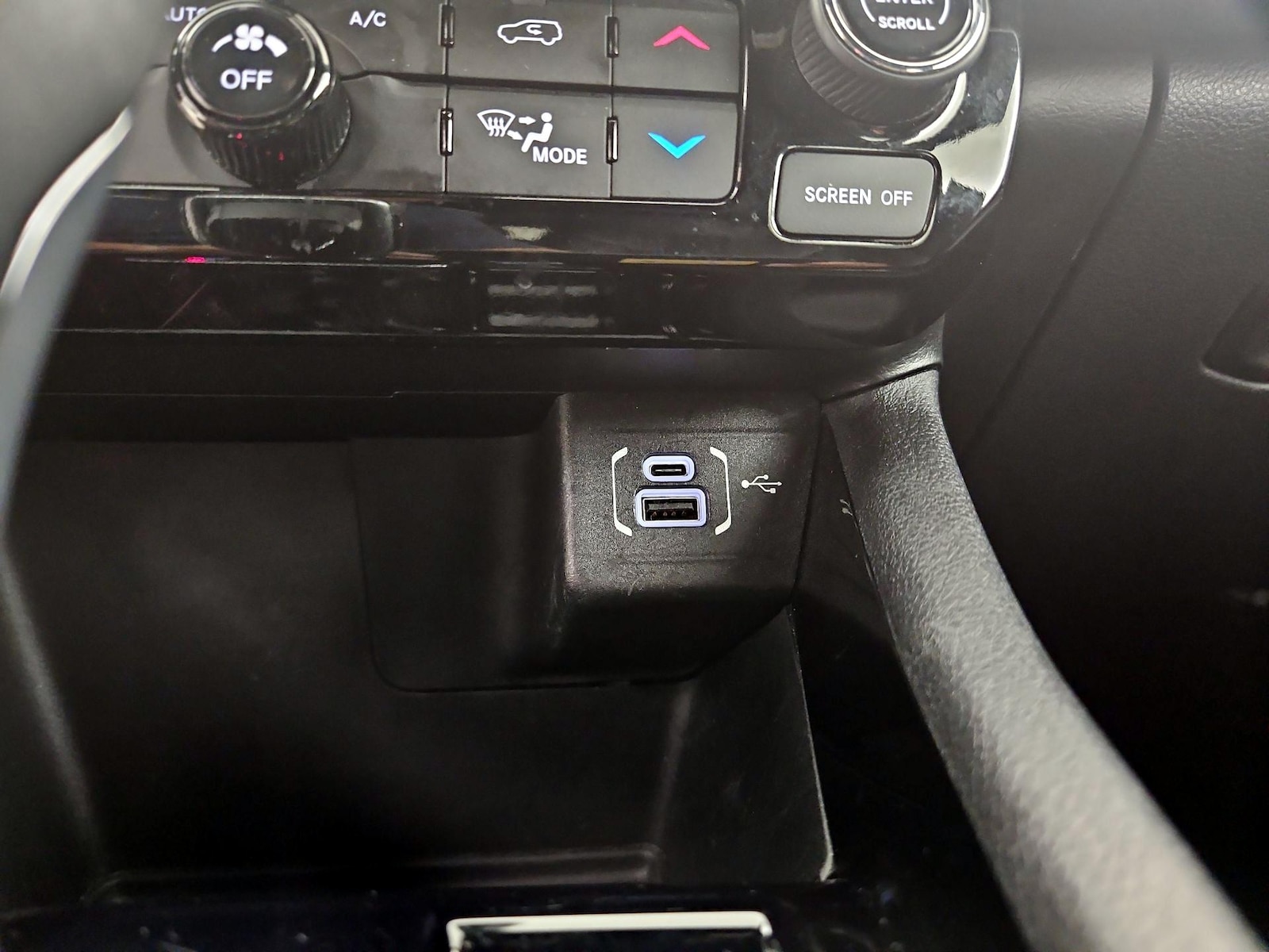 2025 Jeep Compass Limited - Photo 19