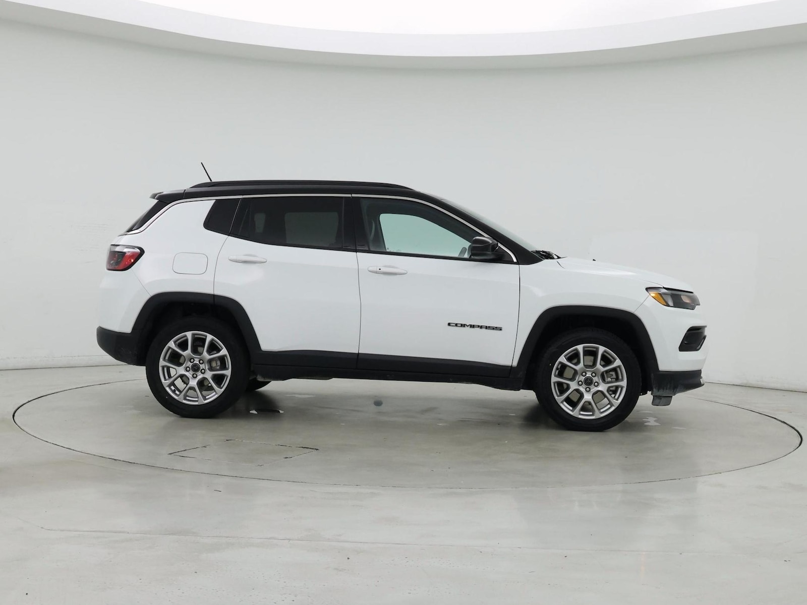 2025 Jeep Compass Limited - Photo 8
