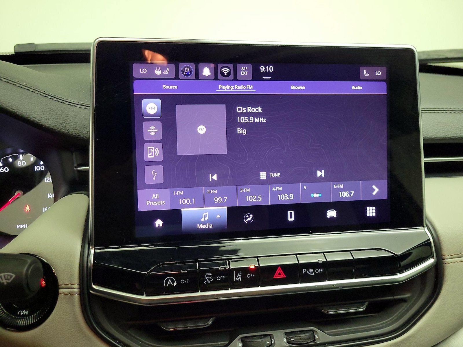 2025 Jeep Compass Limited - Photo 16