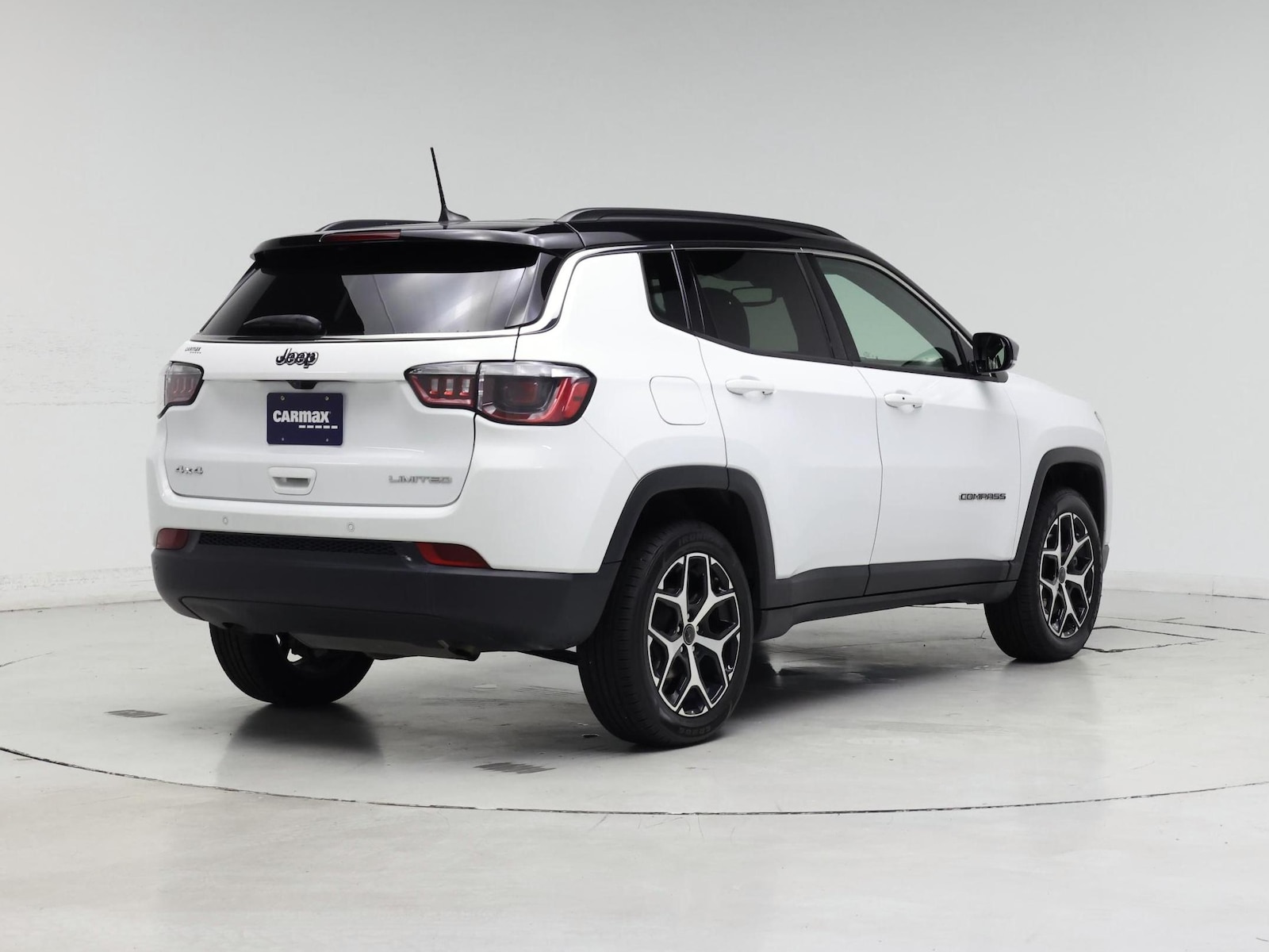 2025 Jeep Compass Limited - Photo 9
