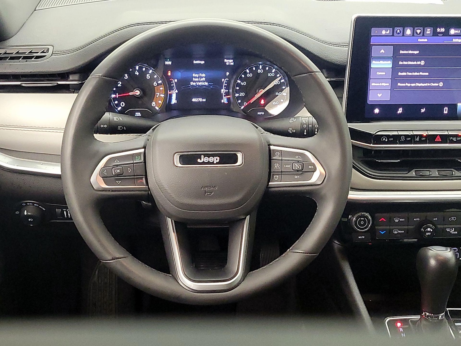 2025 Jeep Compass Limited - Photo 11