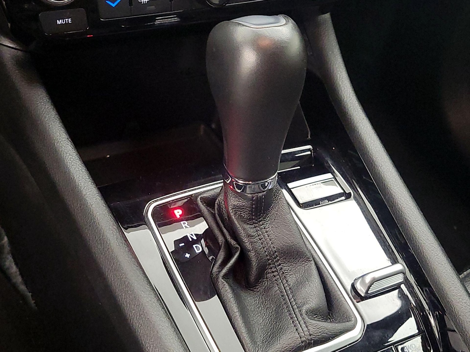 2025 Jeep Compass Limited - Photo 16