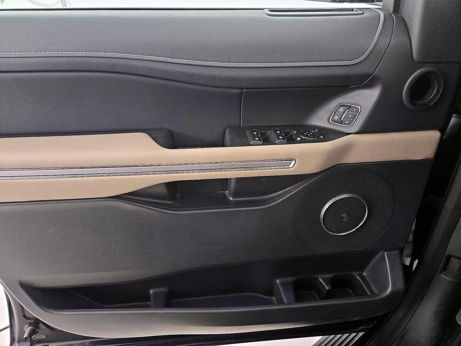 2024 Ford Expedition Limited - Photo 13