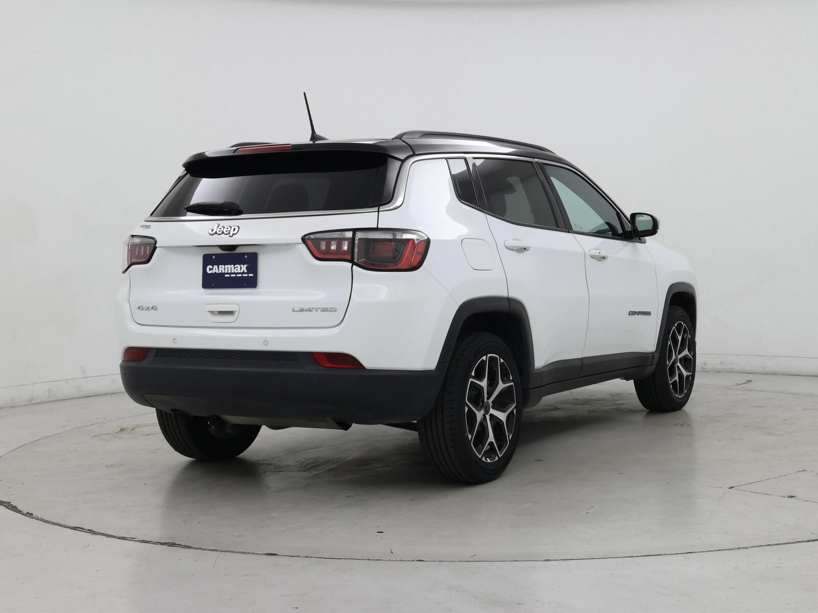 2025 Jeep Compass Limited - Photo 9