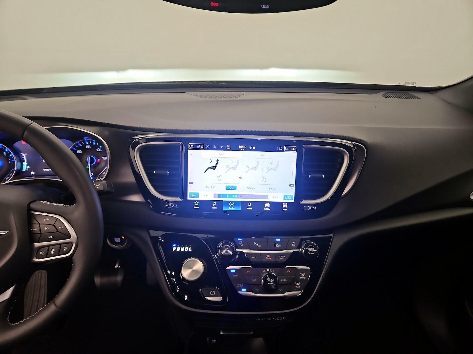 Apple CarPlay® & Android Auto™