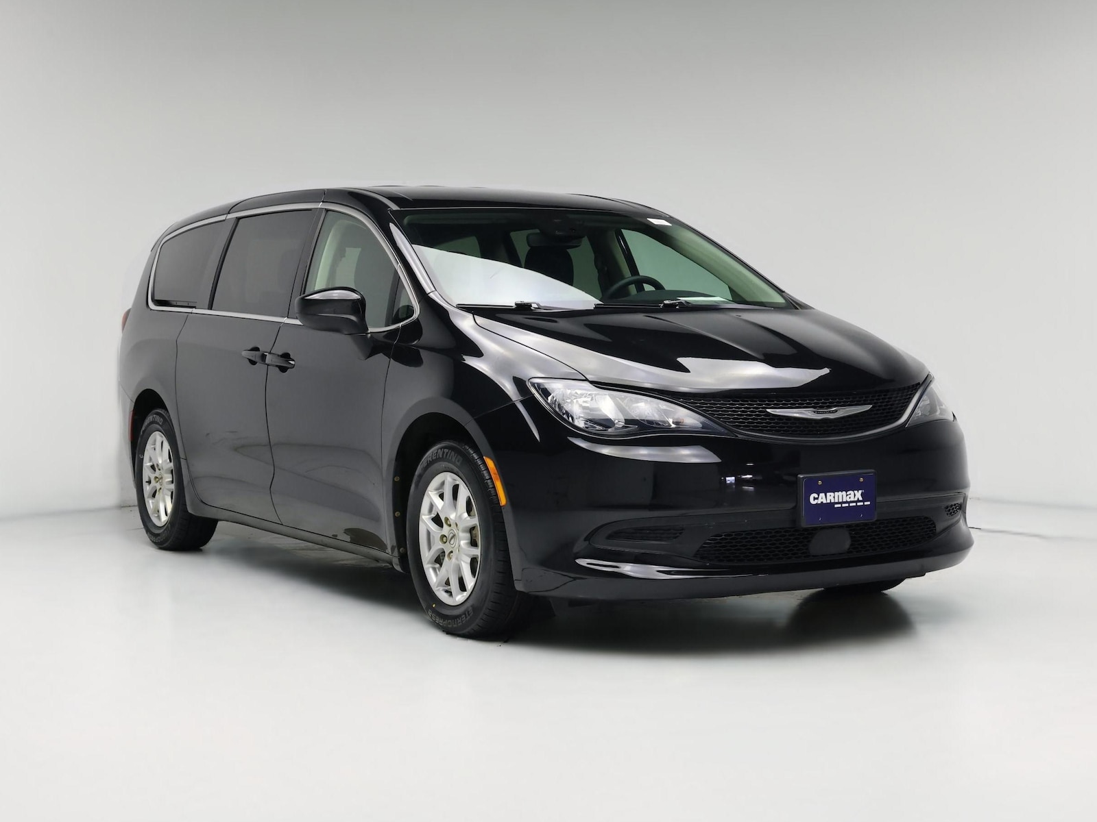2023 Chrysler Voyager