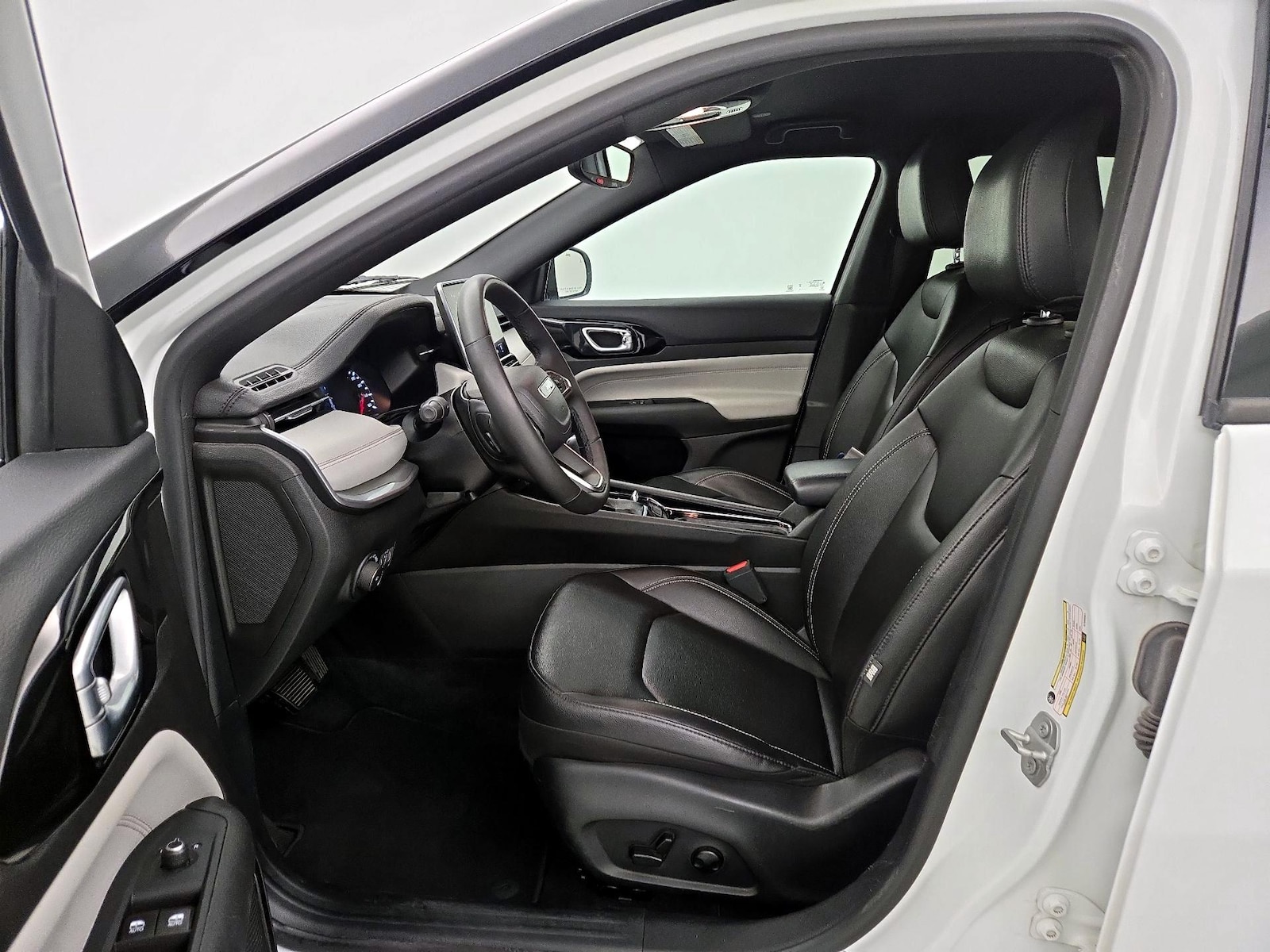 Power Seat(s) & Side Airbags