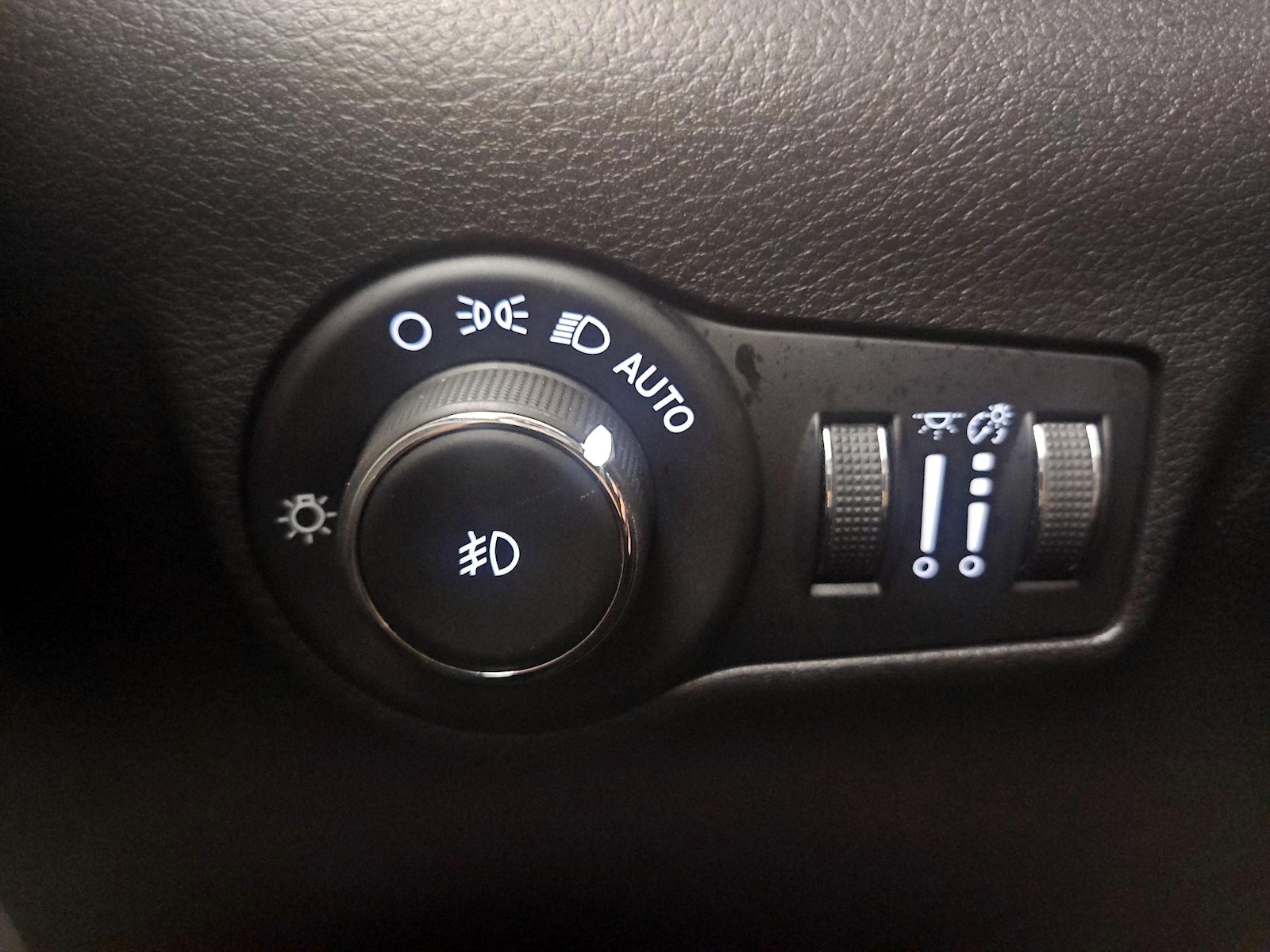 2025 Jeep Compass Limited - Photo 12