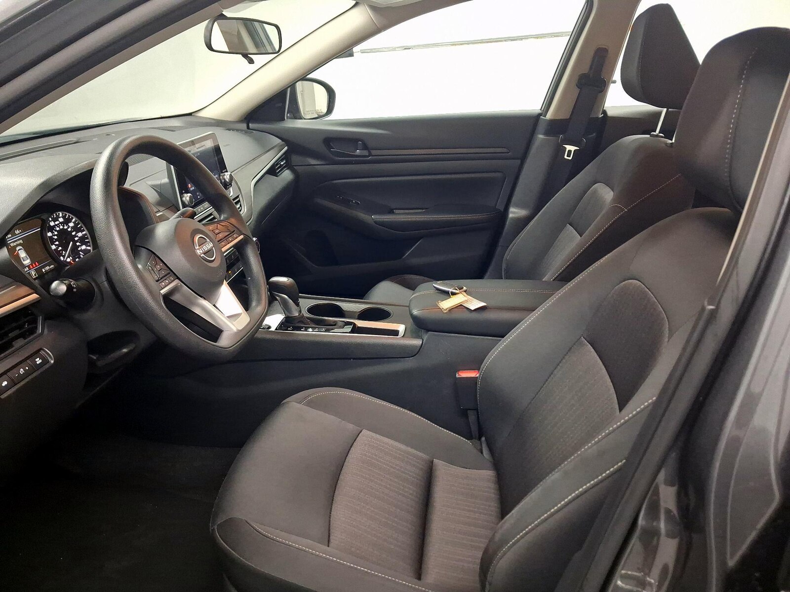 Power Seat(s) & Side Airbags
