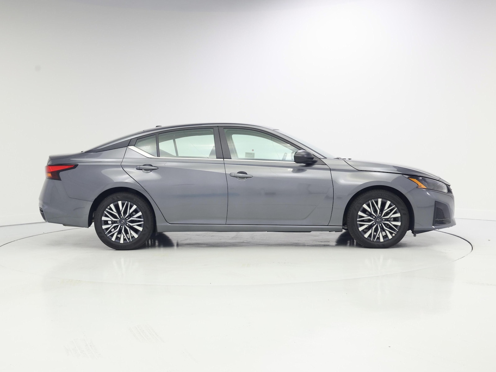 2026 Nissan Altima SV - Photo 8
