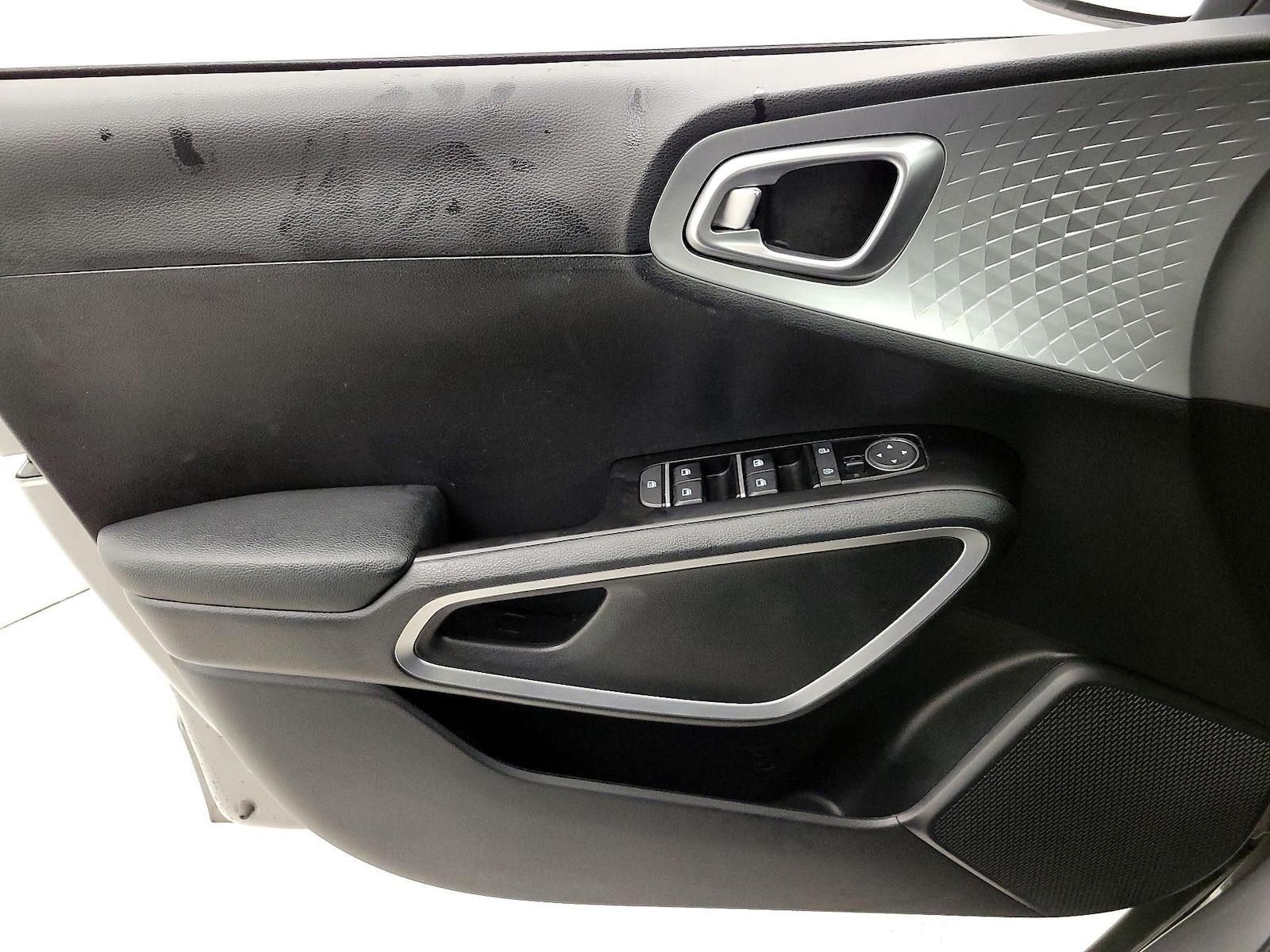 2025 Kia Soul LX - Photo 13