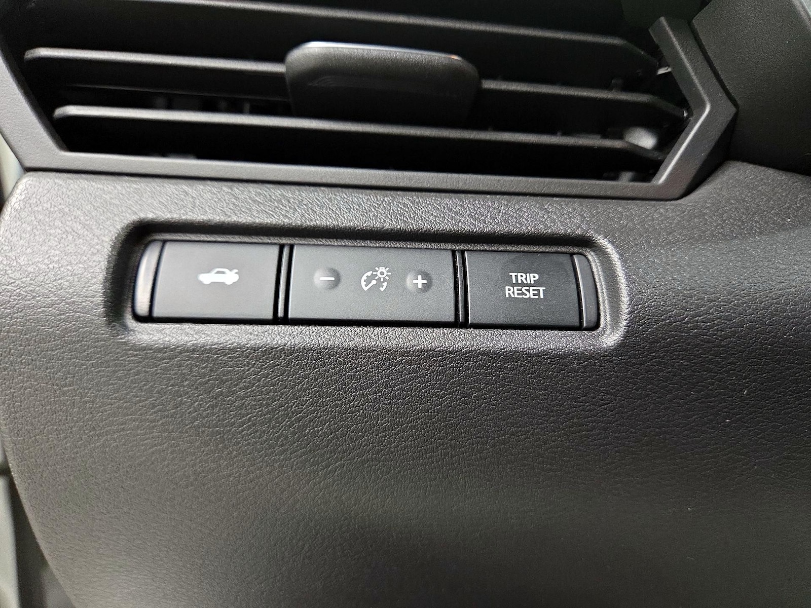 2026 Nissan Altima SV - Photo 14