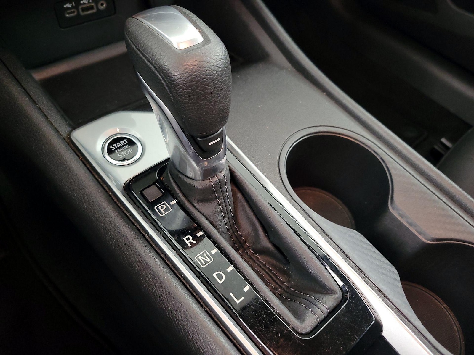 2025 Nissan Altima SV - Photo 17