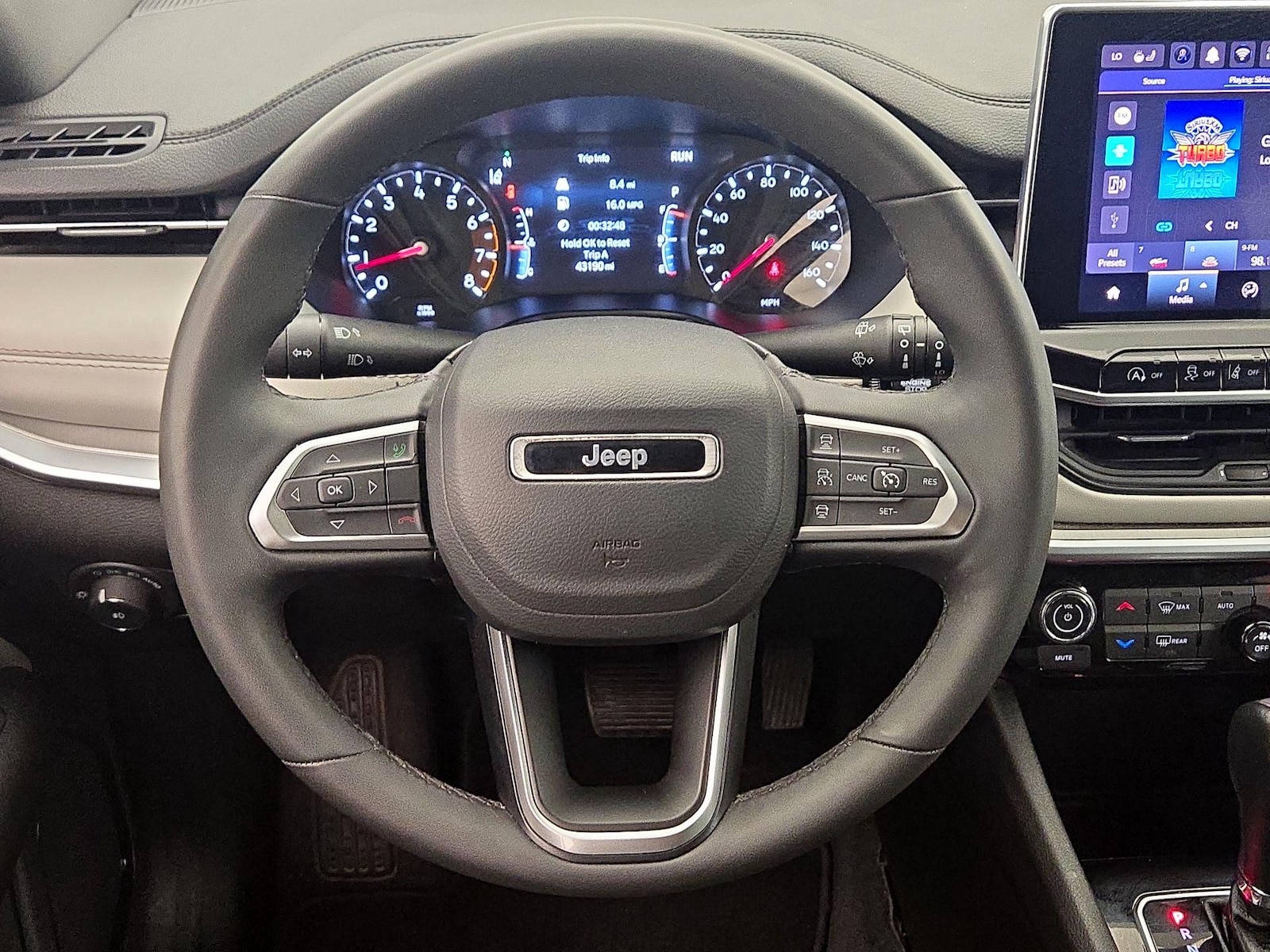 2025 Jeep Compass Limited - Photo 11