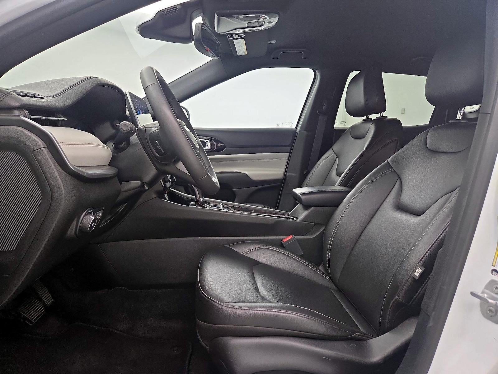 2025 Jeep Compass Limited - Photo 12