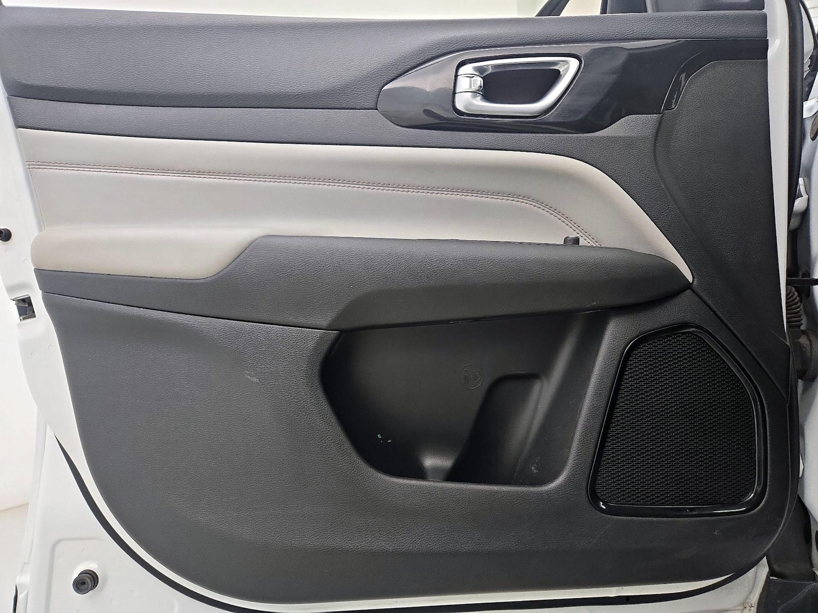 2025 Jeep Compass Limited - Photo 13