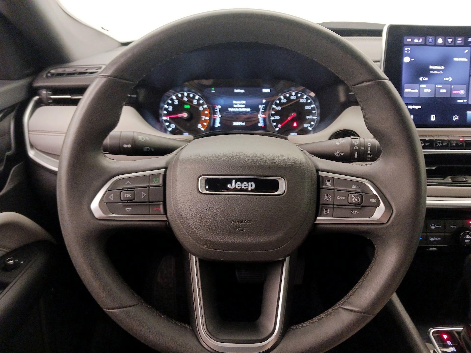2025 Jeep Compass Limited - Photo 11