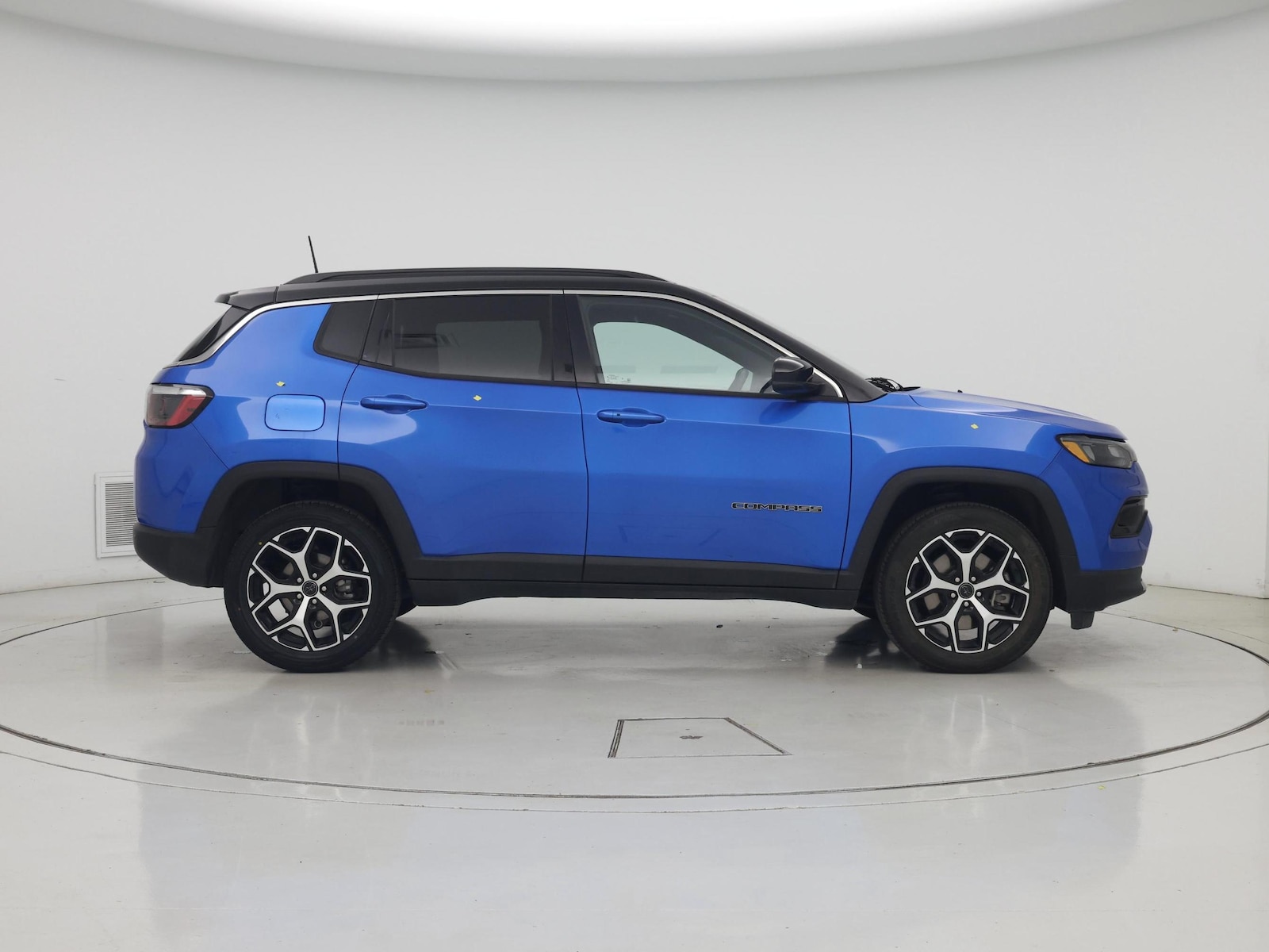 2025 Jeep Compass Limited - Photo 8