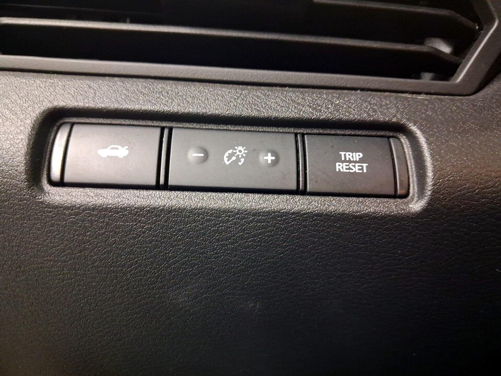 2026 Nissan Altima SV - Photo 14