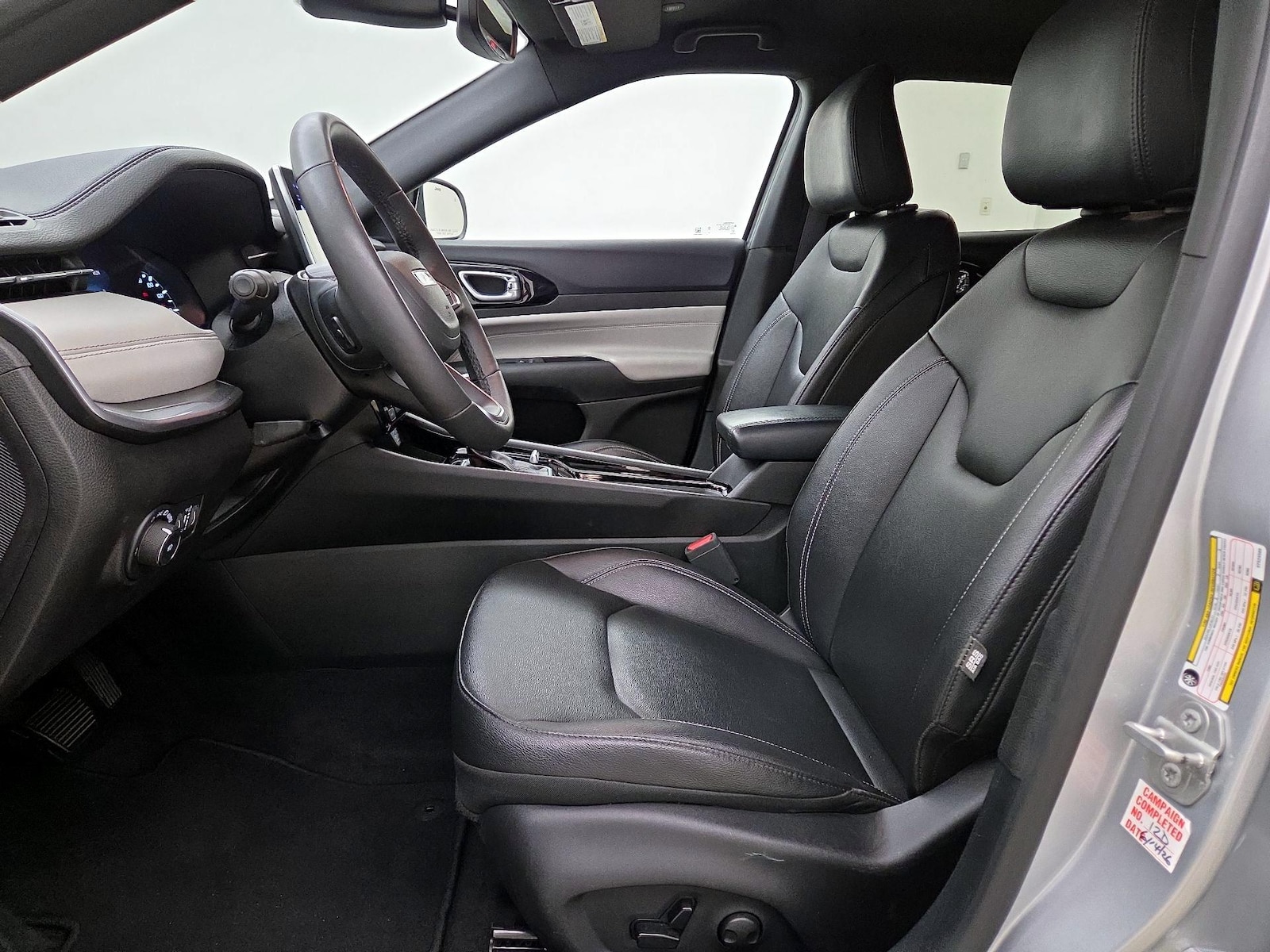 2025 Jeep Compass Limited - Photo 12