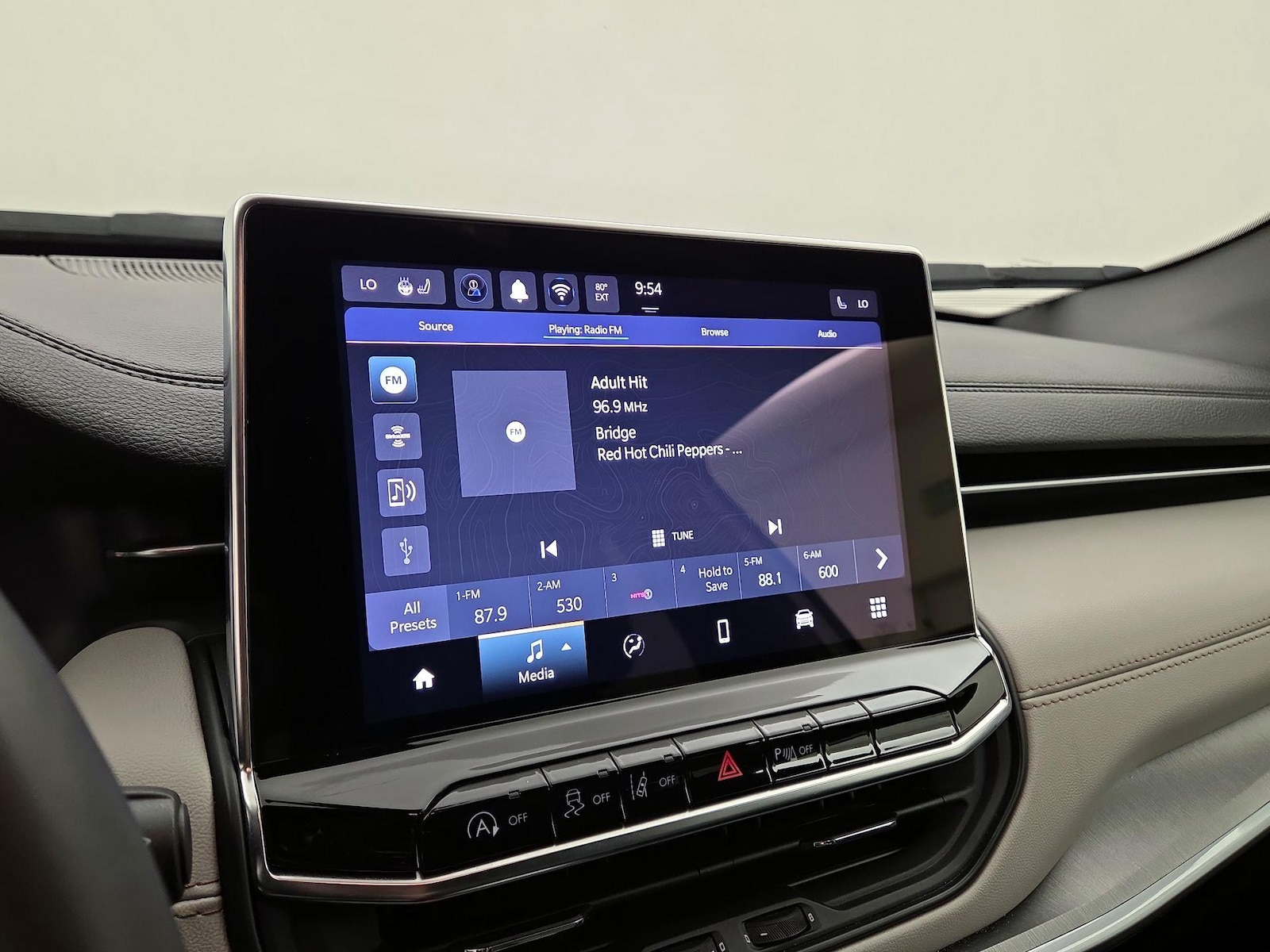 2025 Jeep Compass Limited - Photo 16