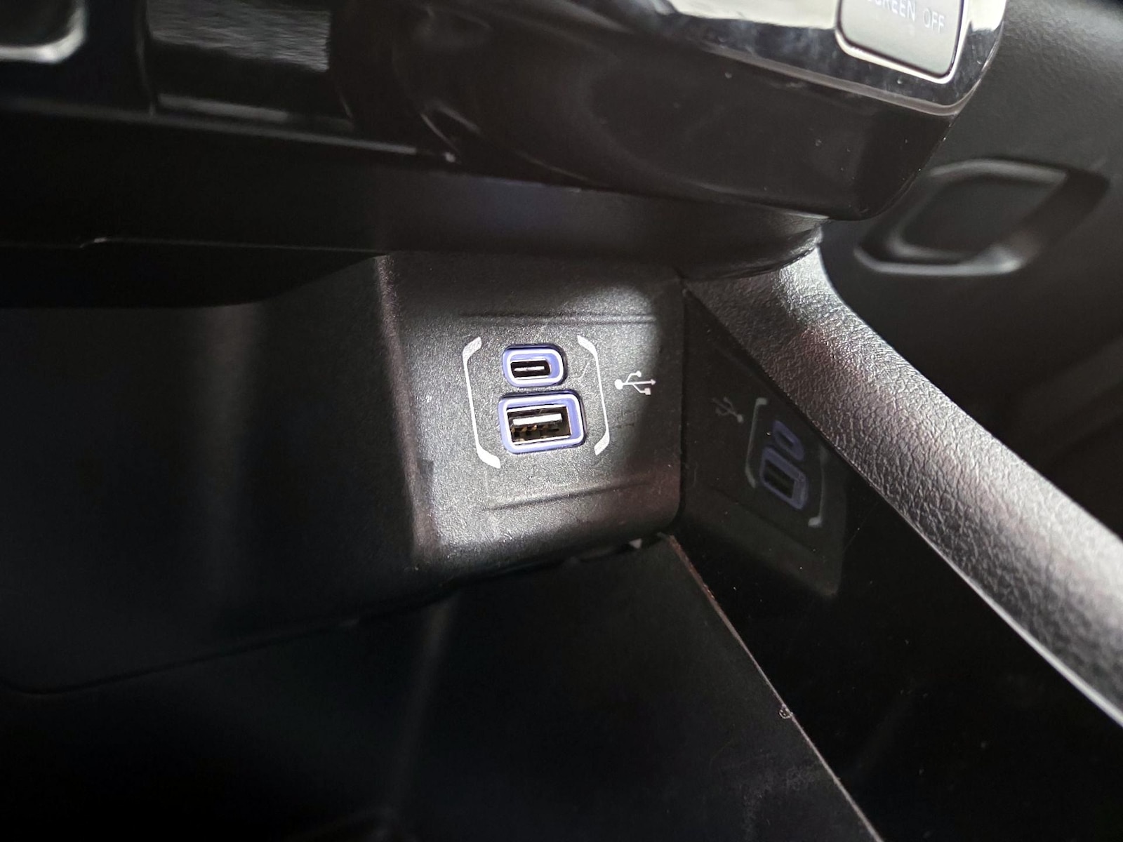 2025 Jeep Compass Limited - Photo 19