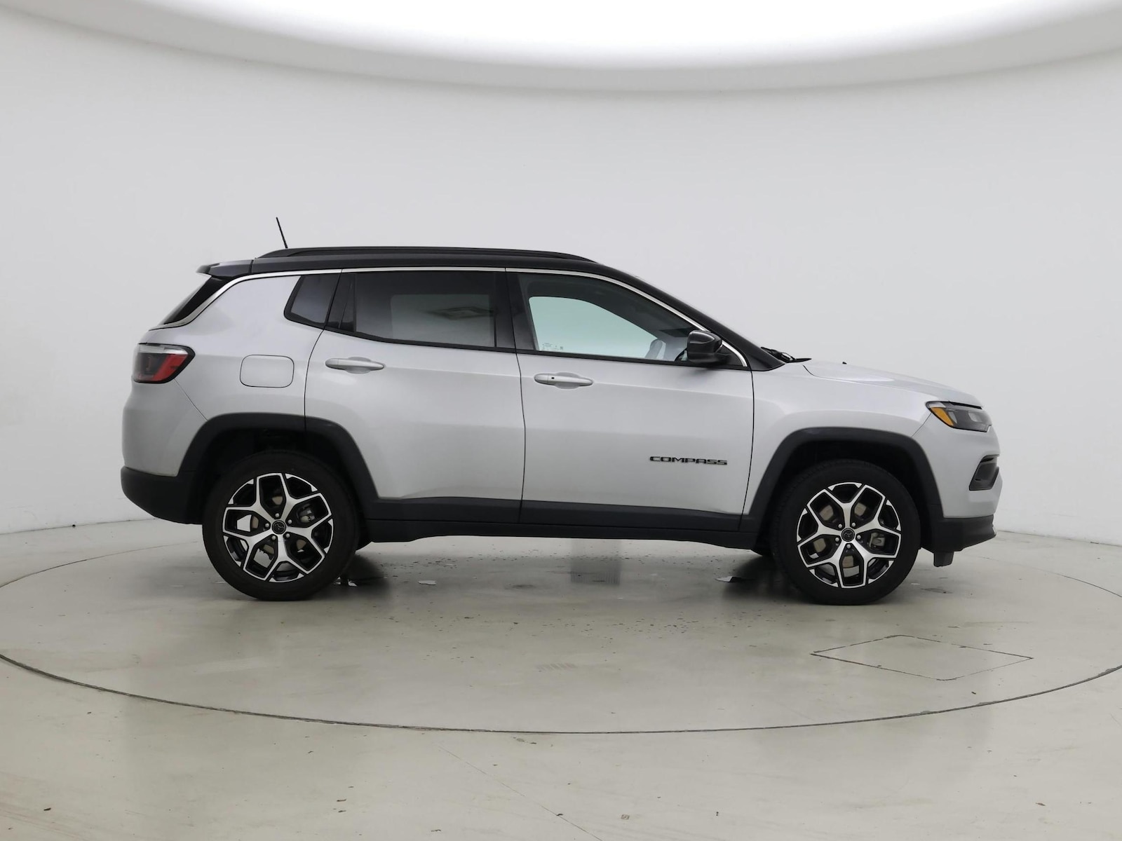 2025 Jeep Compass Limited - Photo 8