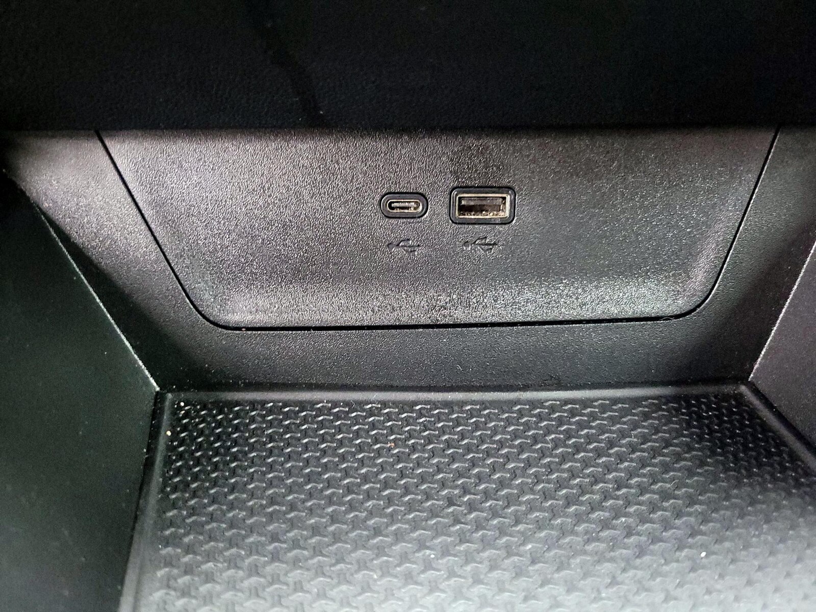2025 Chevrolet Equinox LT - Photo 20