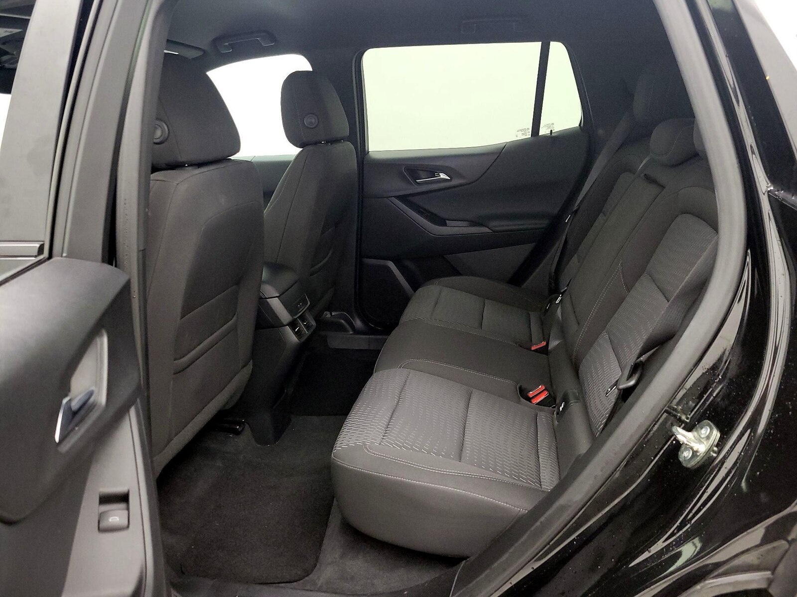 2025 Chevrolet Equinox LT - Photo 21