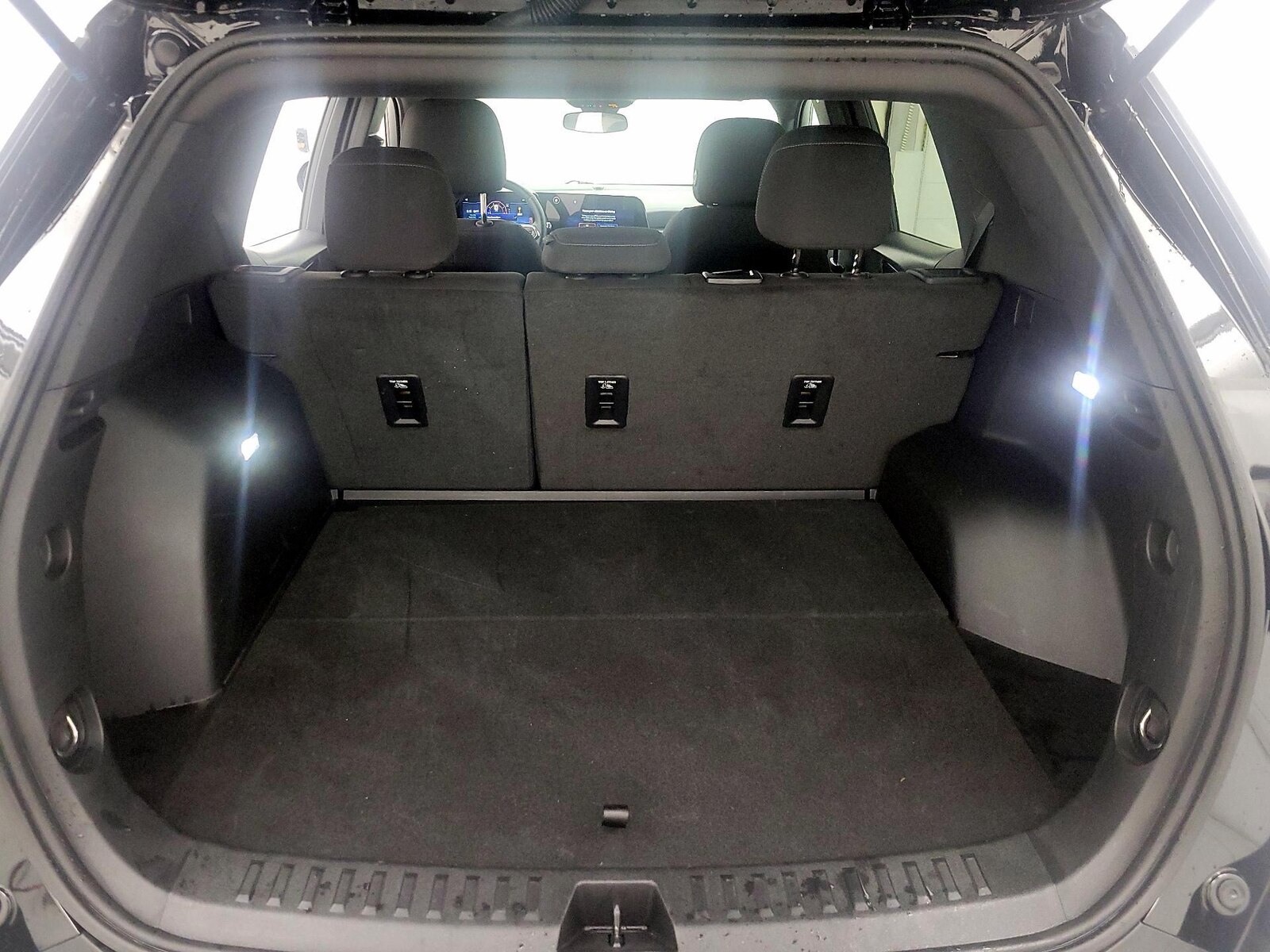 2025 Chevrolet Equinox LT - Photo 22