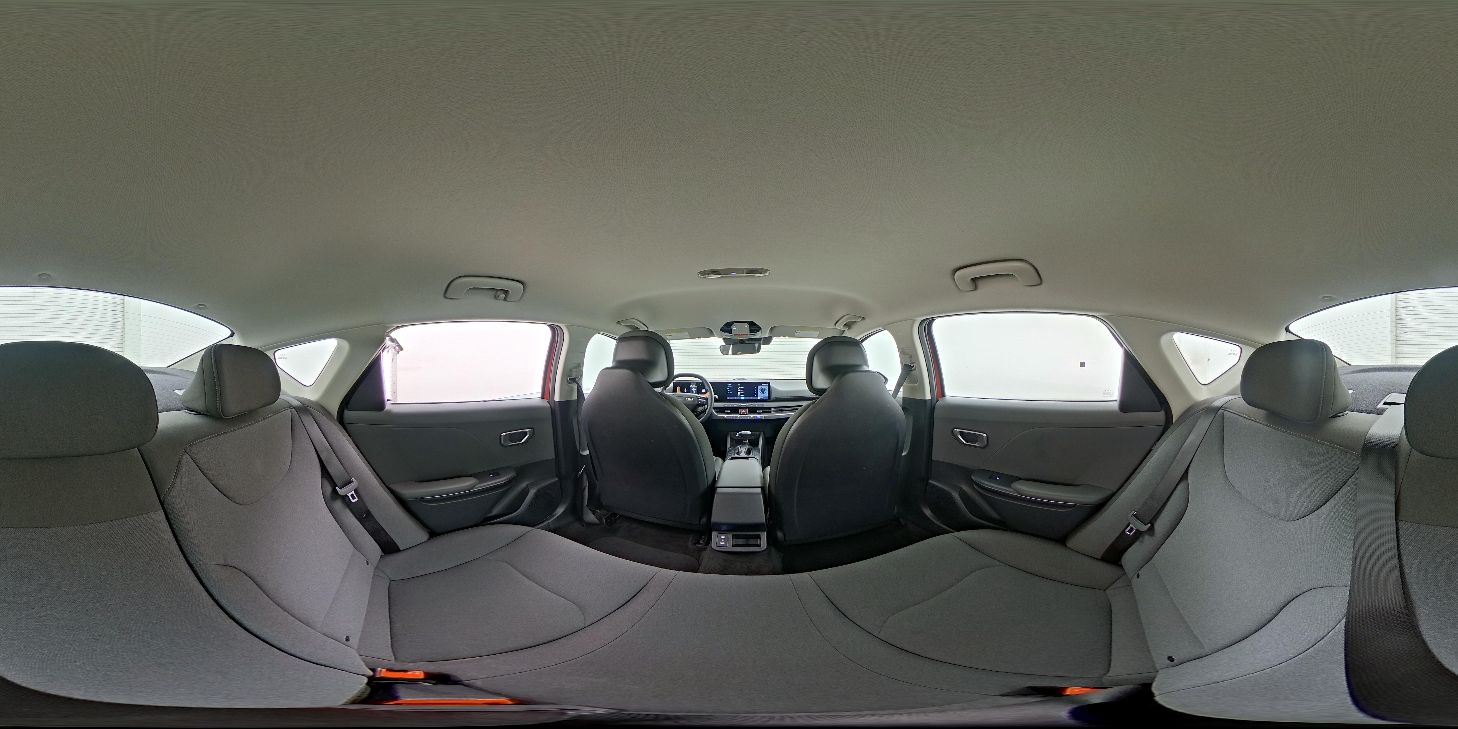 2025 Kia K4 LXS - Photo 25