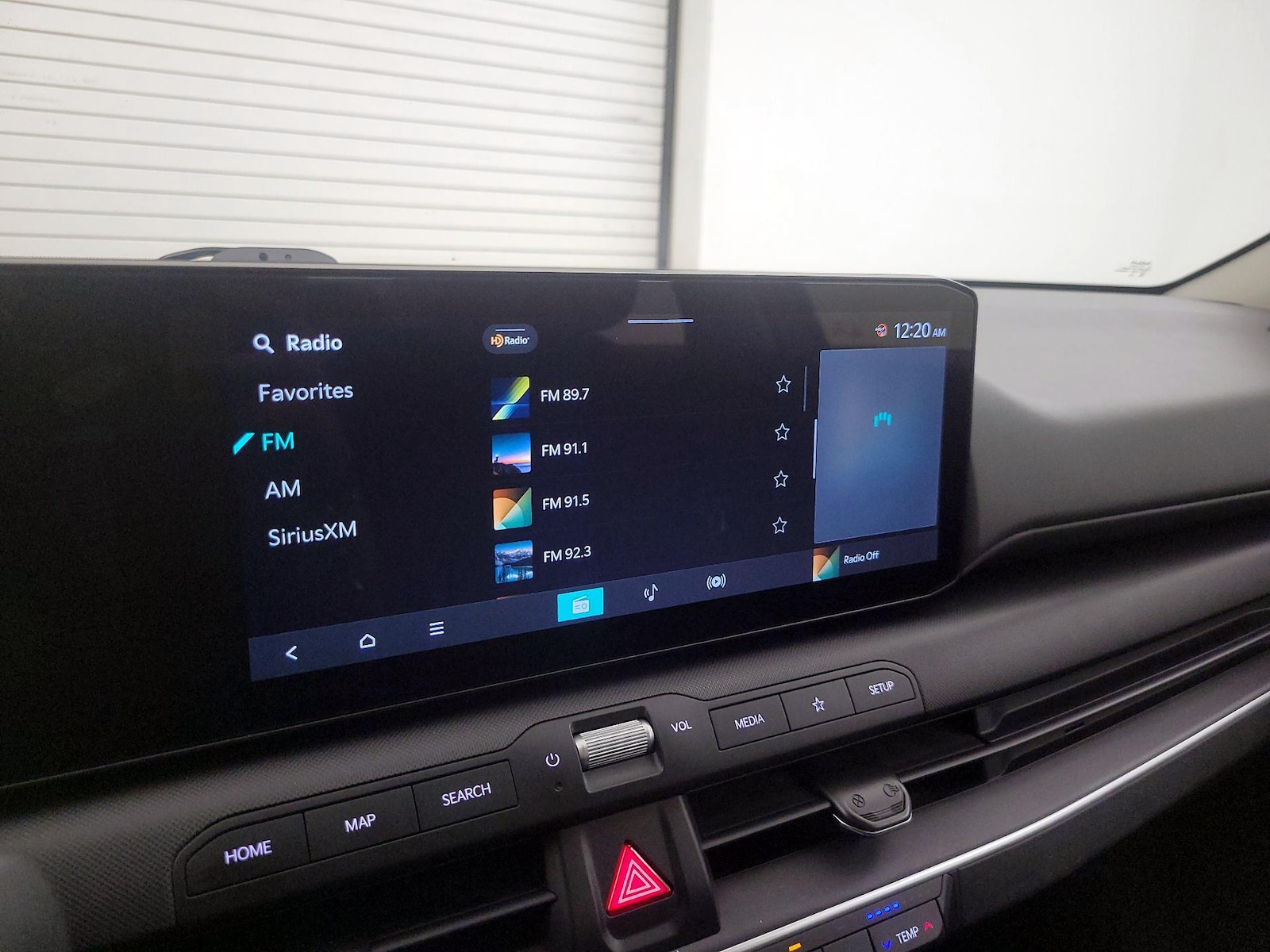 2025 Kia K4 LXS - Photo 16
