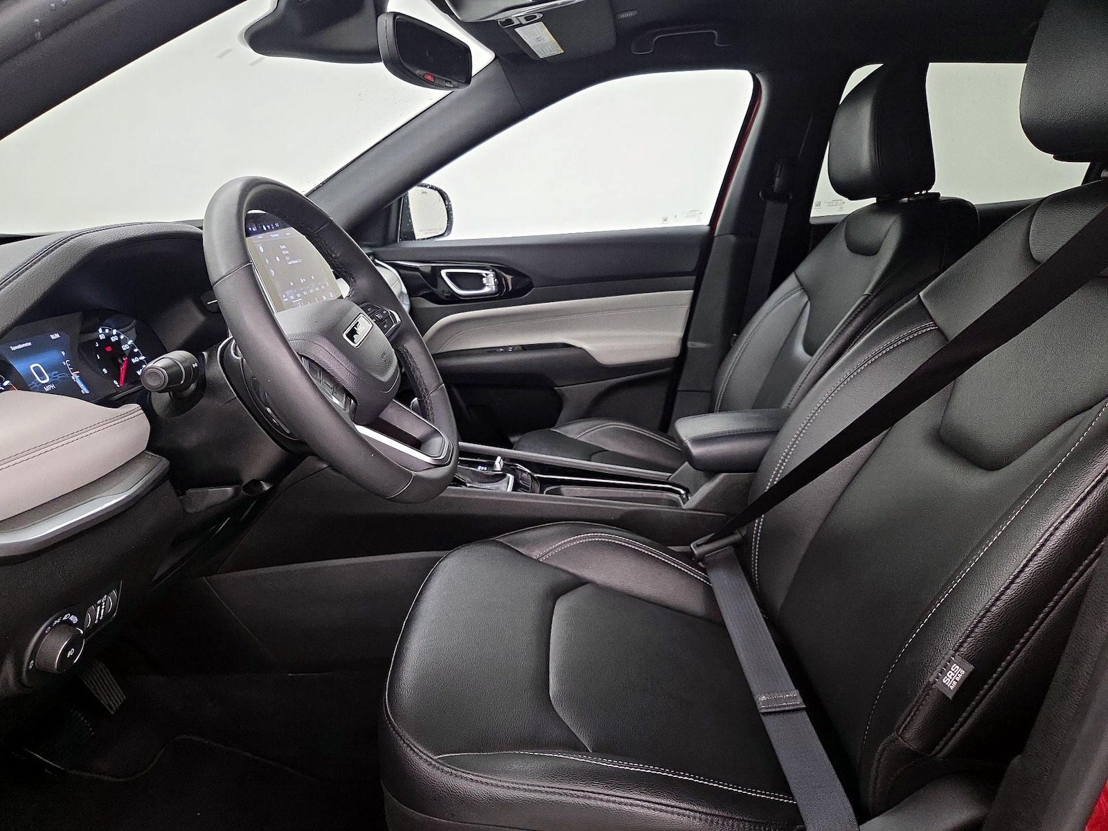 2025 Jeep Compass Limited - Photo 12