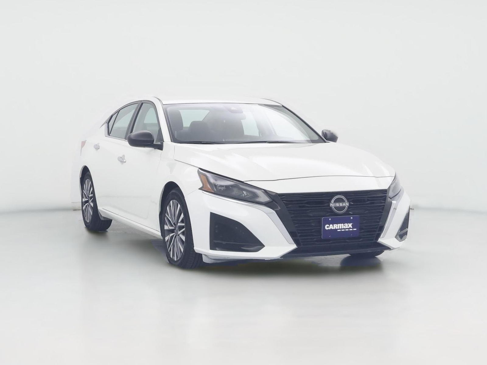 2025 Nissan Altima SV - Photo 1