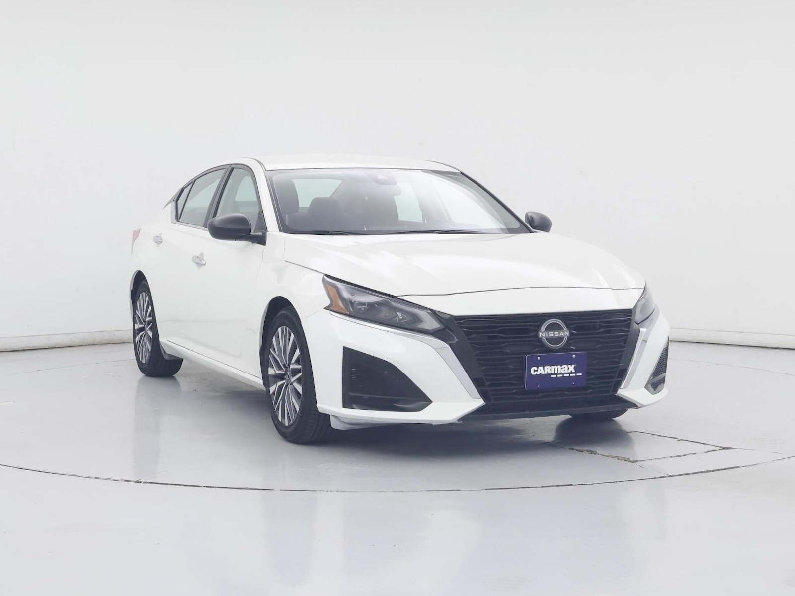 2025 Nissan Altima SV - Photo 2