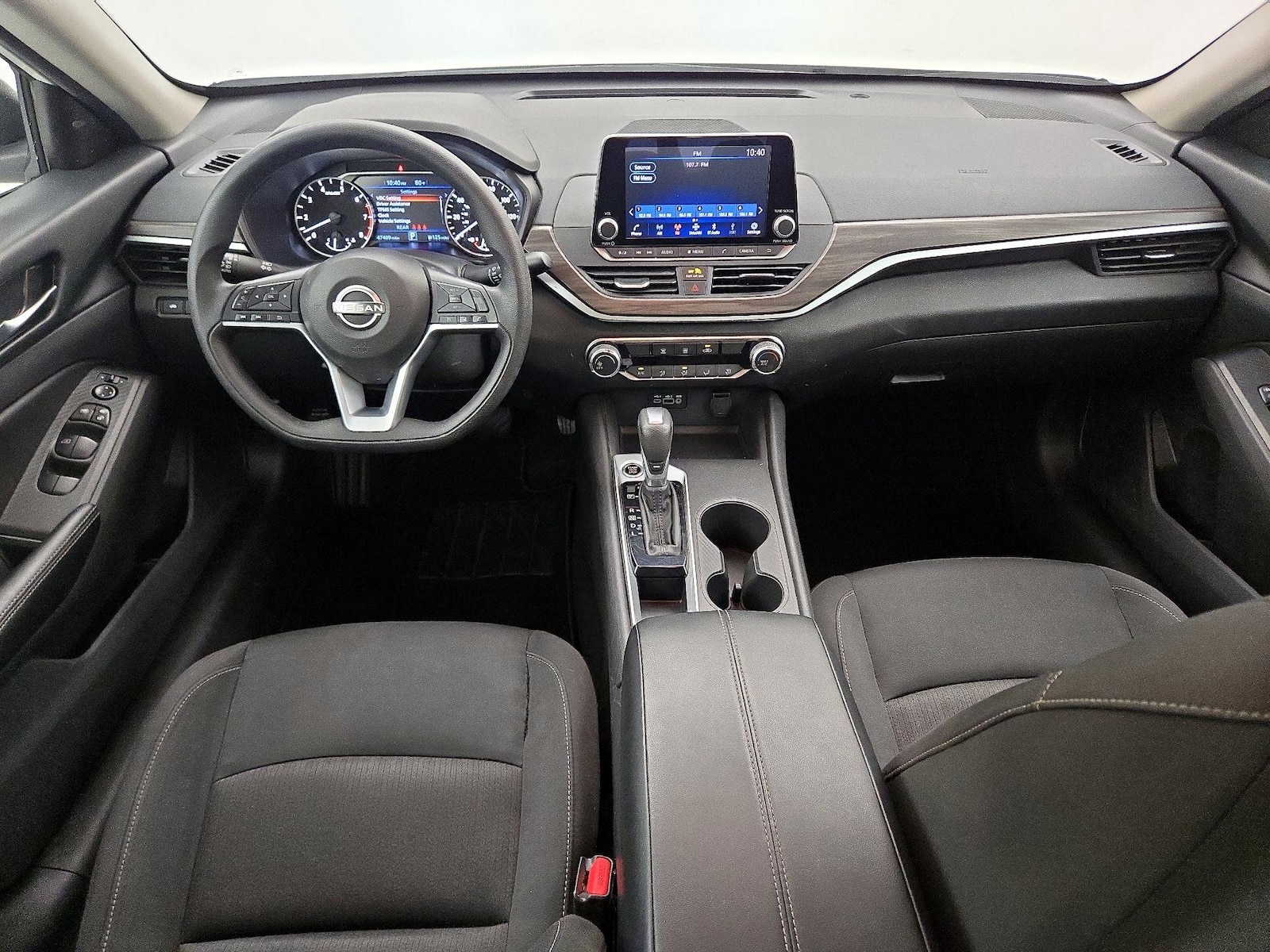 2025 Nissan Altima SV - Photo 10
