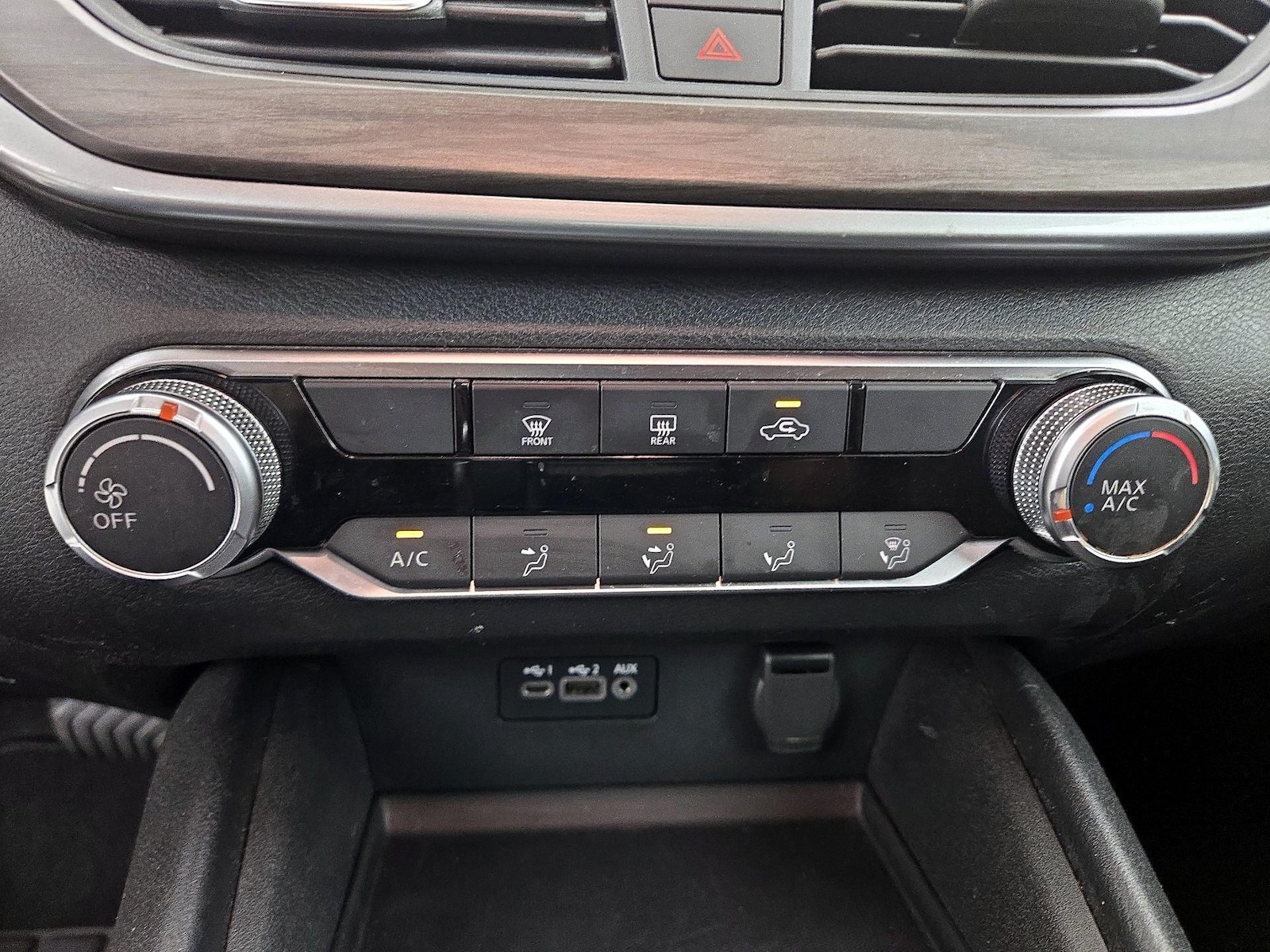 2025 Nissan Altima SV - Photo 17